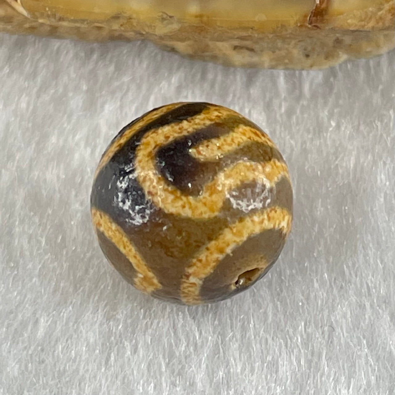 Natural Powerful Tibetan Old Oily Agate Double Garuda Dzi Bead Heavenly Master (Tian Zhu) 1.59g 10.3 by 10.6mm - Huangs Jadeite and Jewelry Pte Ltd