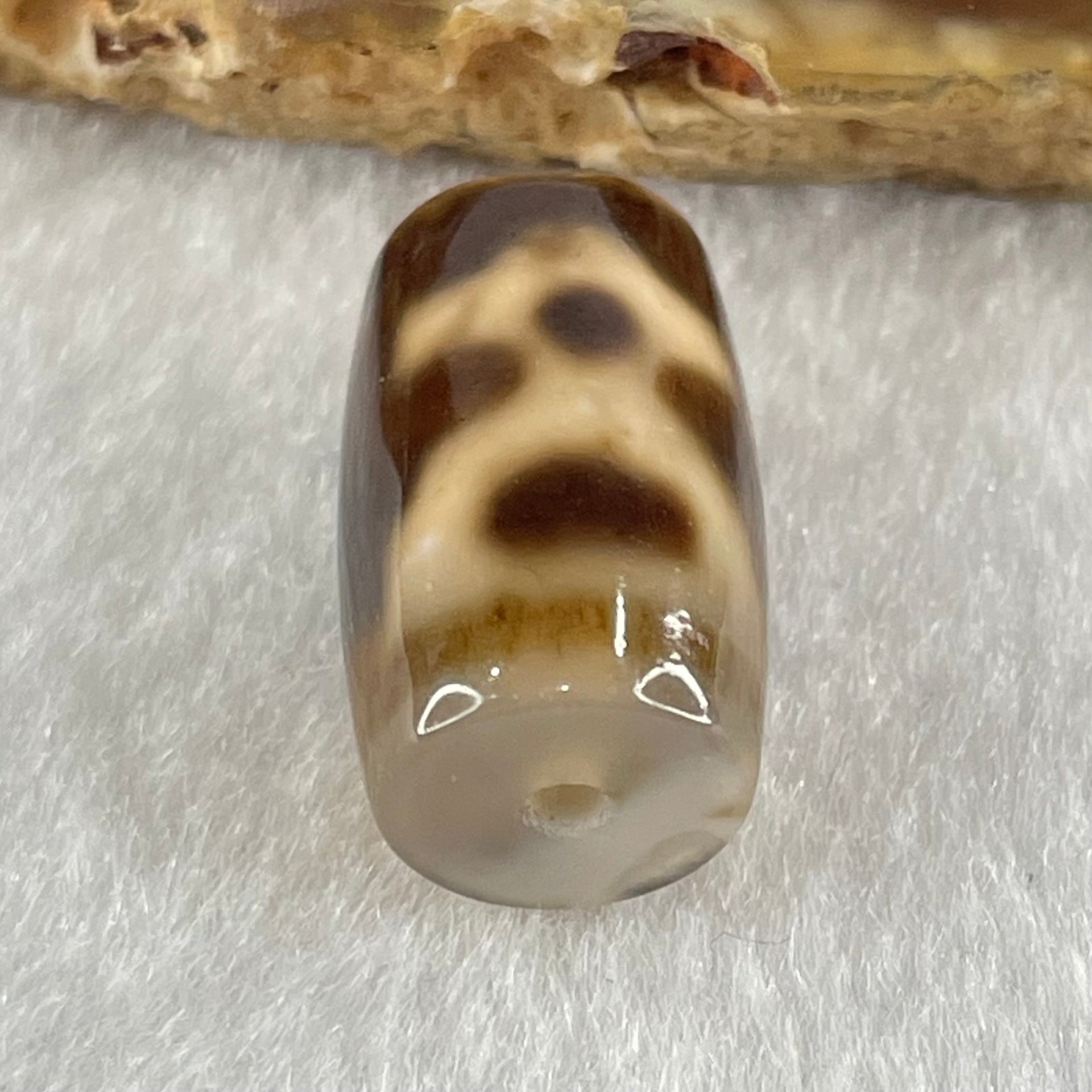 Natural Powerful Tibetan Old Oily Agate Double Cai Shen Dzi Bead Heavenly Master (Tian Zhu) 双财神长天珠 4.86g 20.1 by 11.8mm - Huangs Jadeite and Jewelry Pte Ltd