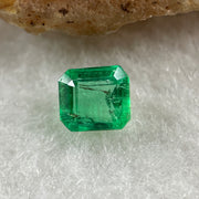 Natural Colombia Vivid Green Emerald (Beryl) Cut-Cornered Rectangle Step cut 0.46ct 4.8 by 4.2 by 3.0mm - Huangs Jadeite and Jewelry Pte Ltd