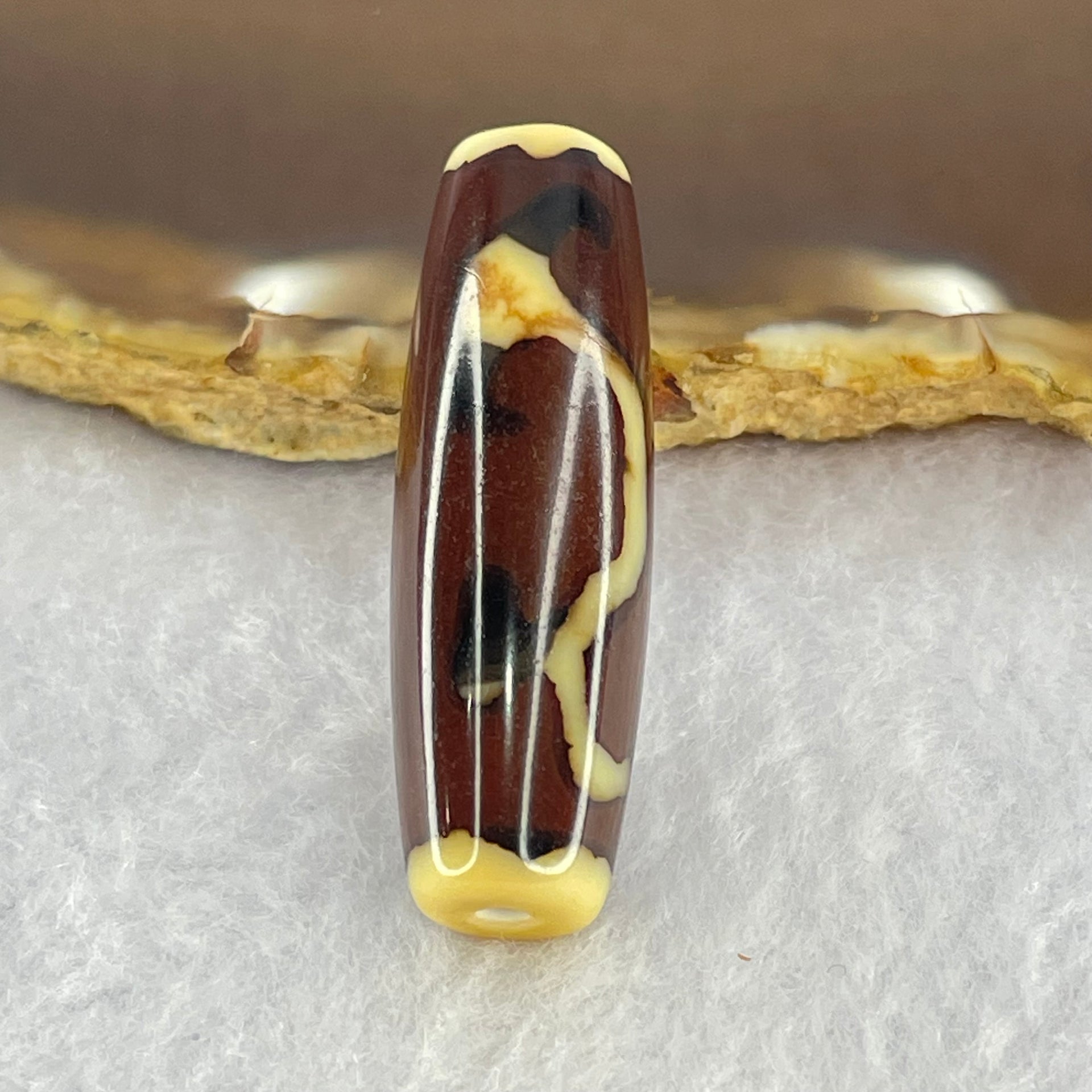 Natural Powerful Tibetan Old Oily Agate Ruyi Dzi Bead Heavenly Master (Tian Zhu) 如意天珠 8.47g 37.7 by 12.0mm - Huangs Jadeite and Jewelry Pte Ltd