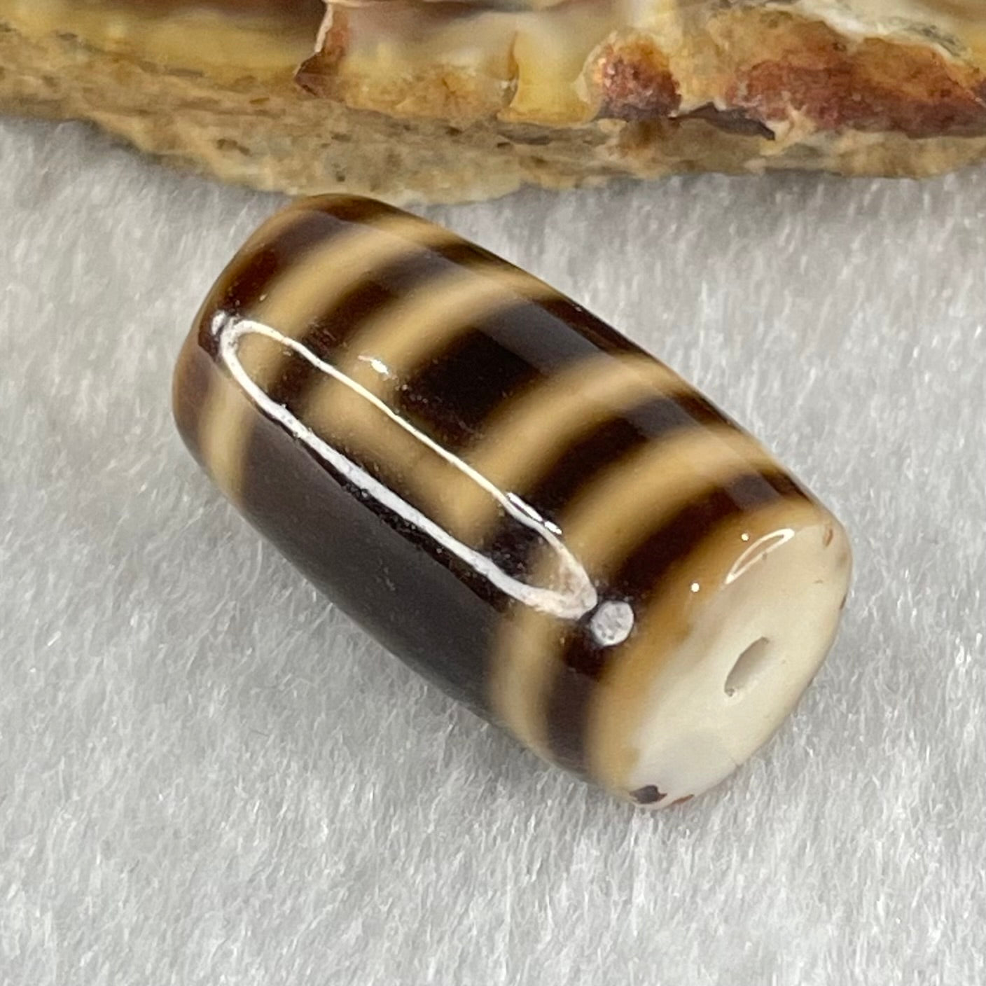 Natural Powerful Tibetan Old Oily Agate Sky Door Serenity 1 Eye Dzi Bead Heavenly Master (Tian Zhu) 一眼天诛 4.85g 19.9 by 11.7mm - Huangs Jadeite and Jewelry Pte Ltd