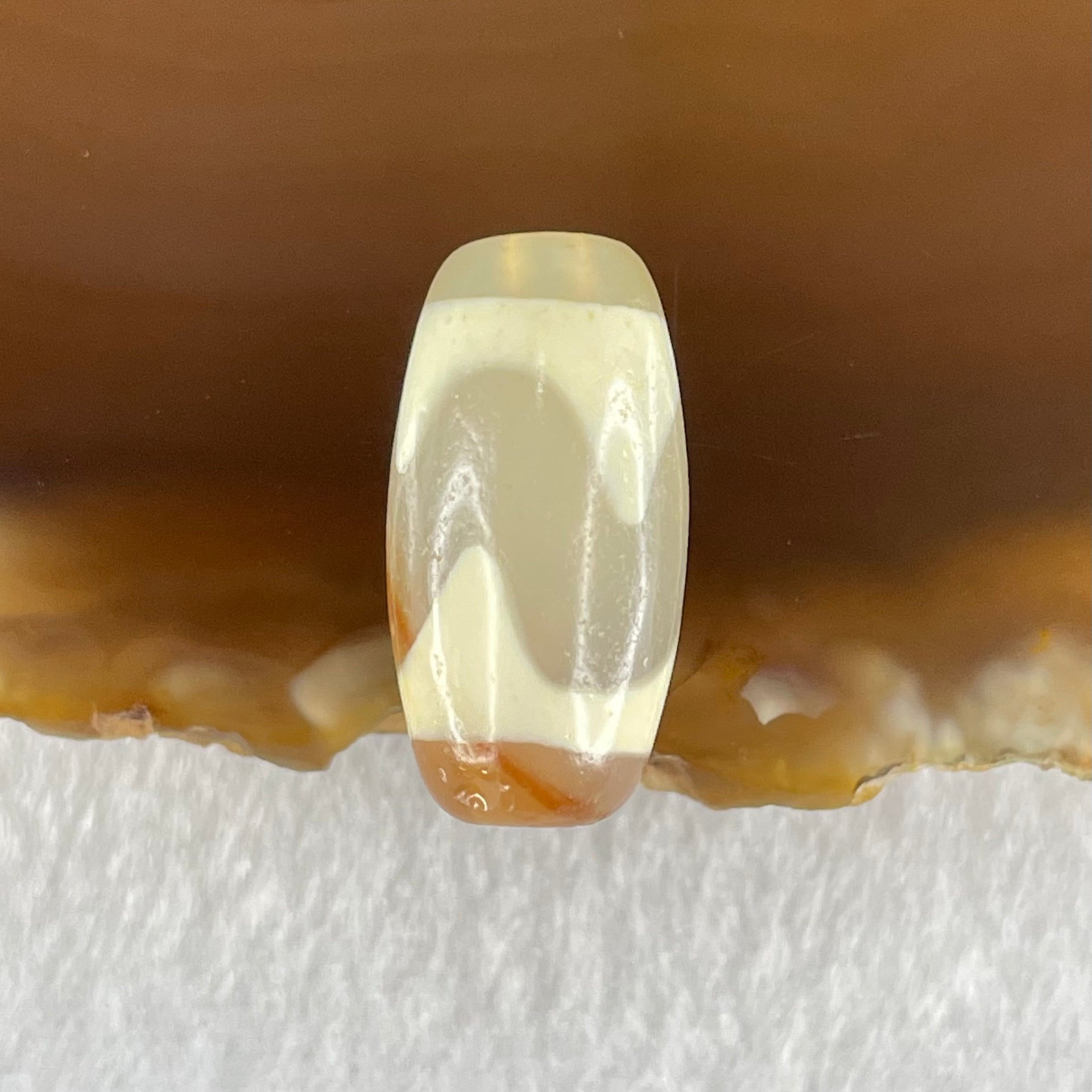 Natural Powerful Tibetan Old Oily Agate Tiger Tooth Daluo Dzi Bead Heavenly Master (Tian Zhu) 虎呀天诛 3.09g 20.1 by 10.3mm - Huangs Jadeite and Jewelry Pte Ltd
