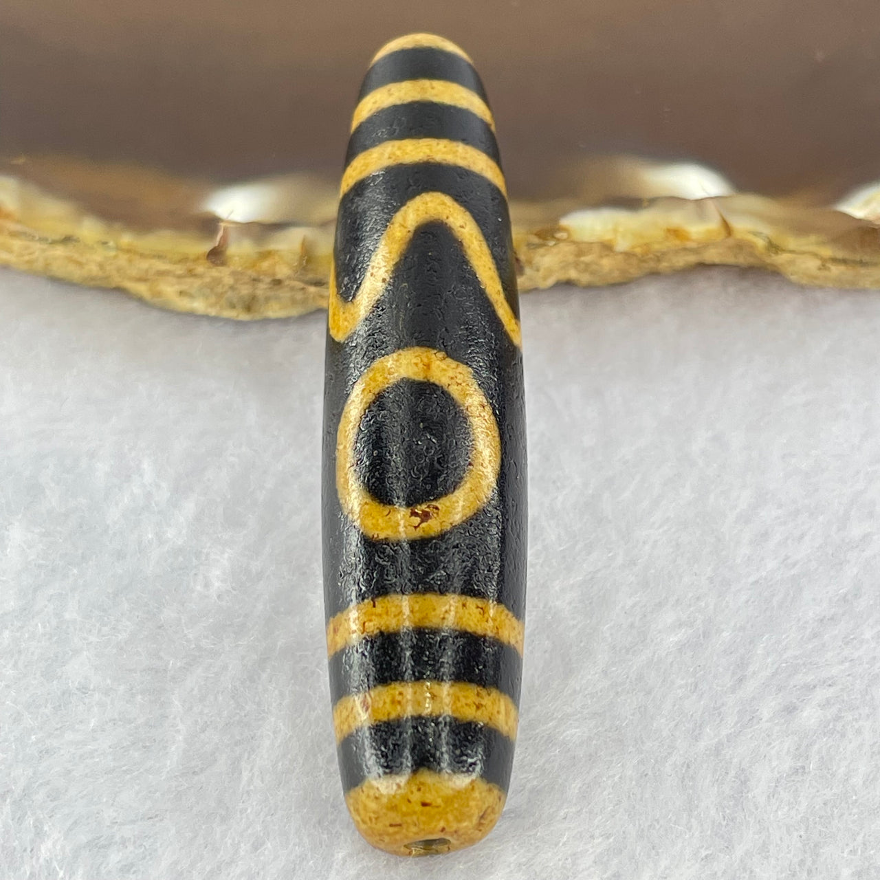 Natural Powerful Tibetan Agate 1 Eye Sky Door Long Dzi Bead Heavenly Master (Tian Zhu) 一眼天诛 15.00g 57.4 by 13.1mm - Huangs Jadeite and Jewelry Pte Ltd