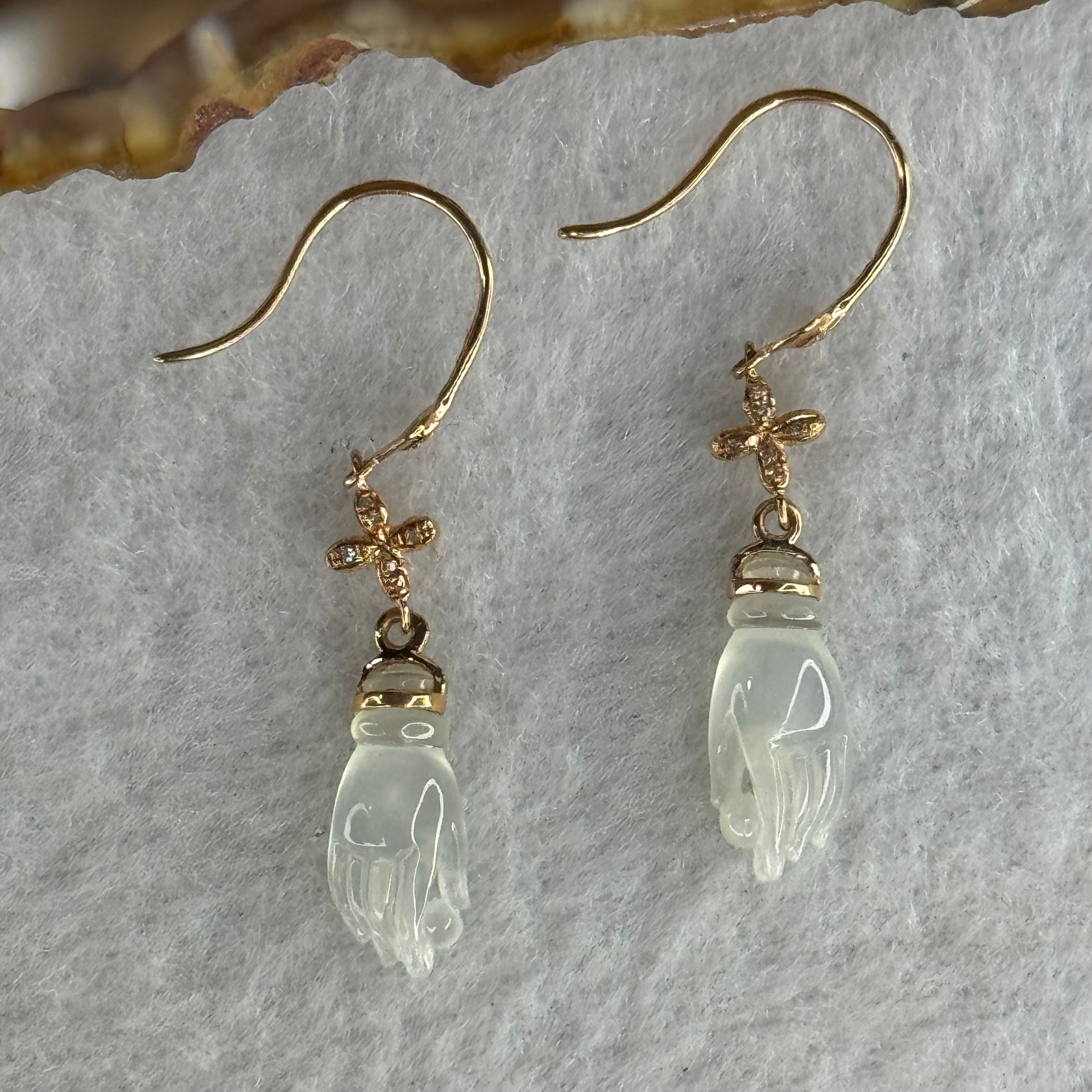 Type A HighIcy White Jade Jadeite Guan Yin’s Midas Touch 18k Rose Gold 1.58g 36.3 by 6.1 by 3.2mm - Huangs Jadeite and Jewelry Pte Ltd
