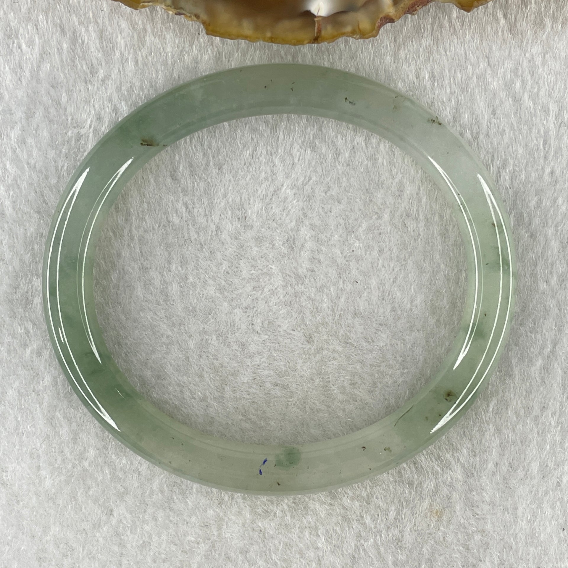 Natural Type A Jelly Light Green Jadeite Oval Bangle 22.10g Inner Diameter 53.8mm 6.3 by 7.1mm (Slight Internal Lines) - Huangs Jadeite and Jewelry Pte Ltd