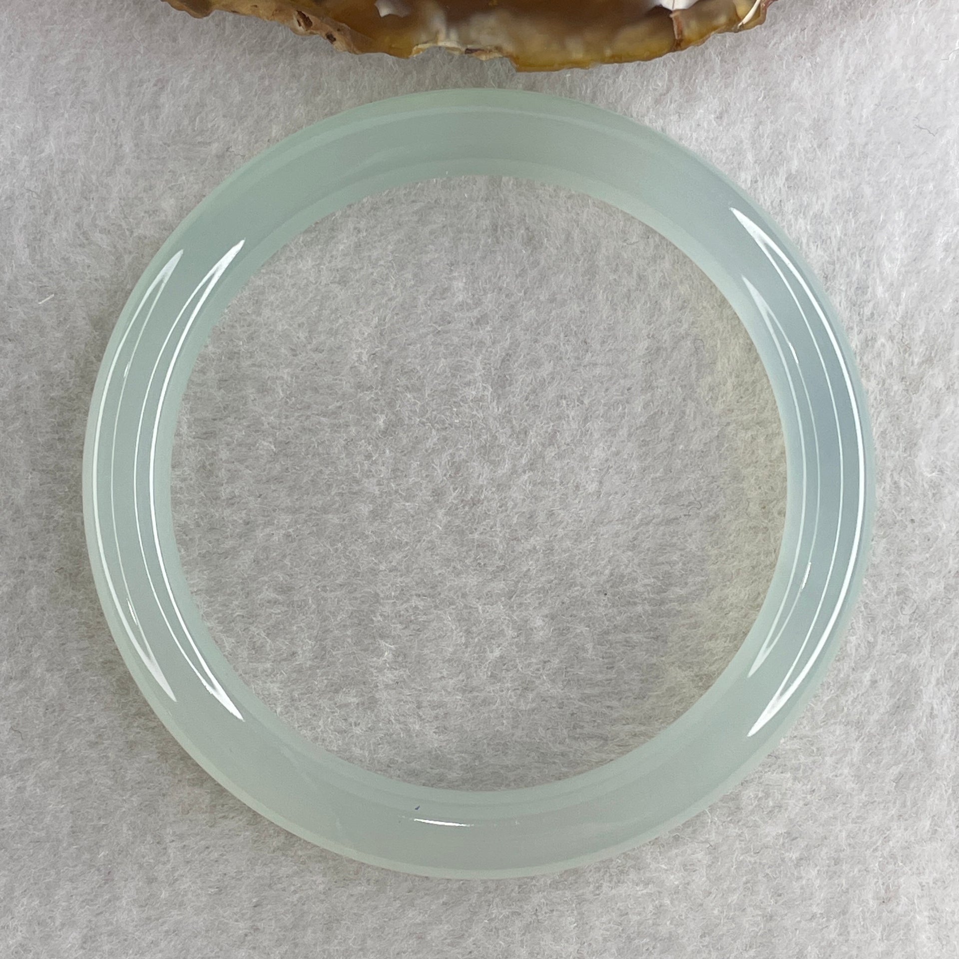 Natural Light Green Agate Bangle 27.77g Internal Diameter57.8mm 8.0 by 8.0mm (Perfect) - Huangs Jadeite and Jewelry Pte Ltd