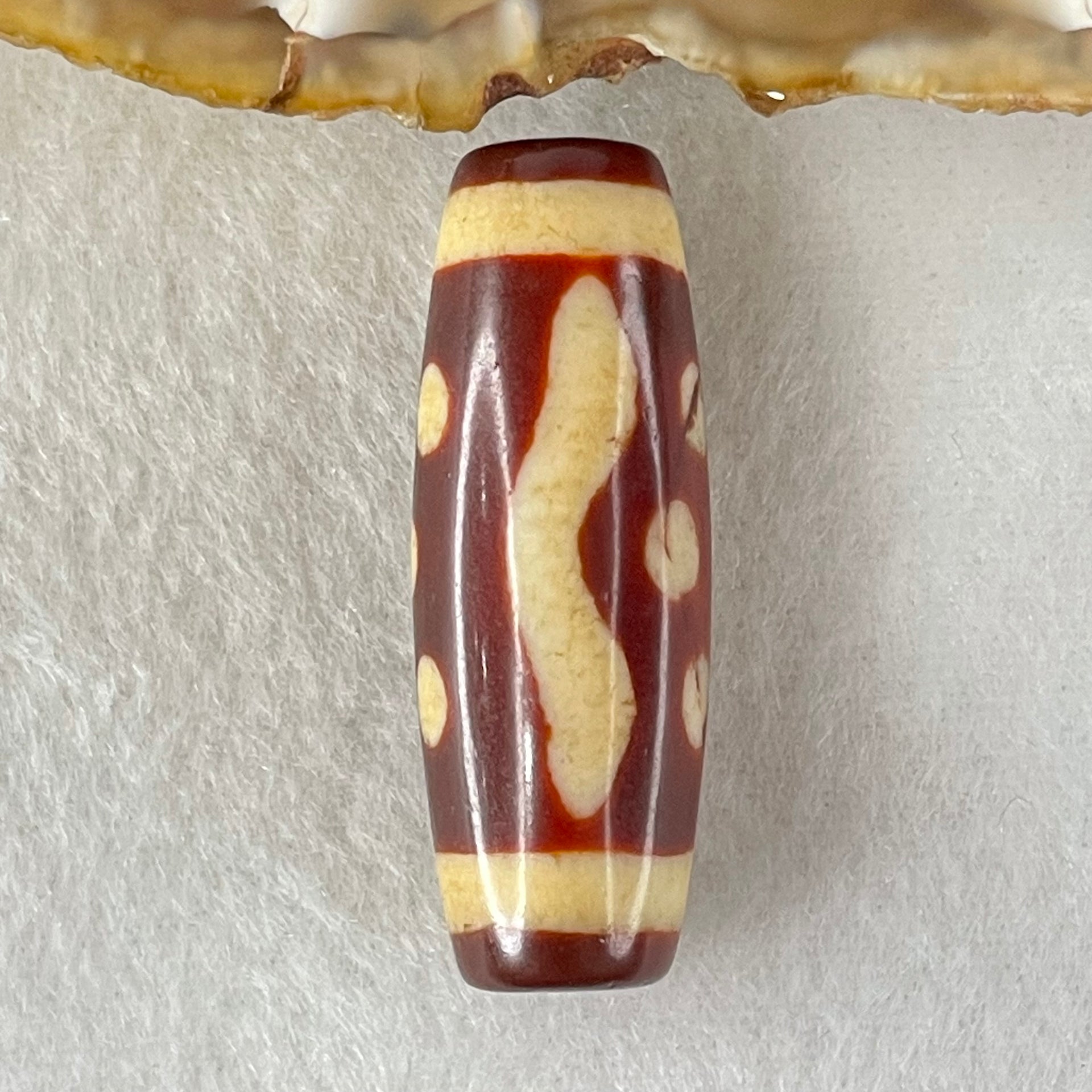 Natural Powerful Tibetan Old Oily Red White Agate One Eye Water Element Dzi Bead Heavenly Master (Tian Zhu) 一眼水元素天珠 10.77g 37.6 by 13.5mm - Huangs Jadeite and Jewelry Pte Ltd