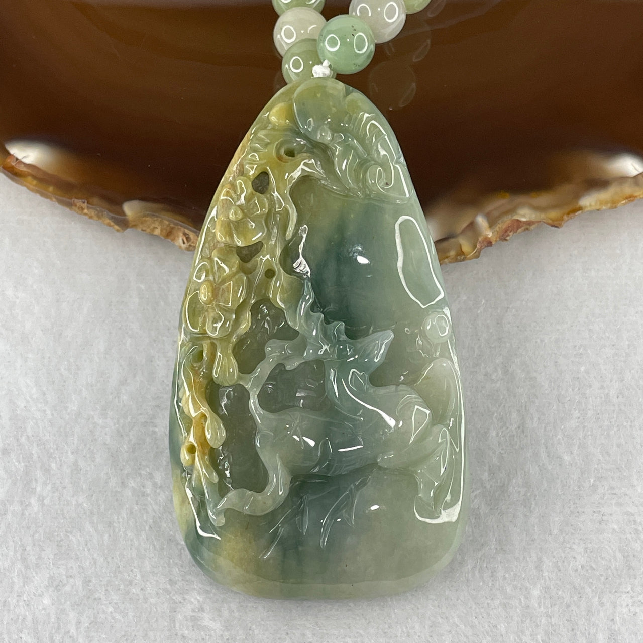 Natural Type A Tri-Color Jadeite Deer with Flower Pendant & Bead Necklace Set | 100% Untreated Master Carved Fei Cui Set (137.49g | 56cm Strand | 71.9mm Pendant | 8.0mm Beads x 74)