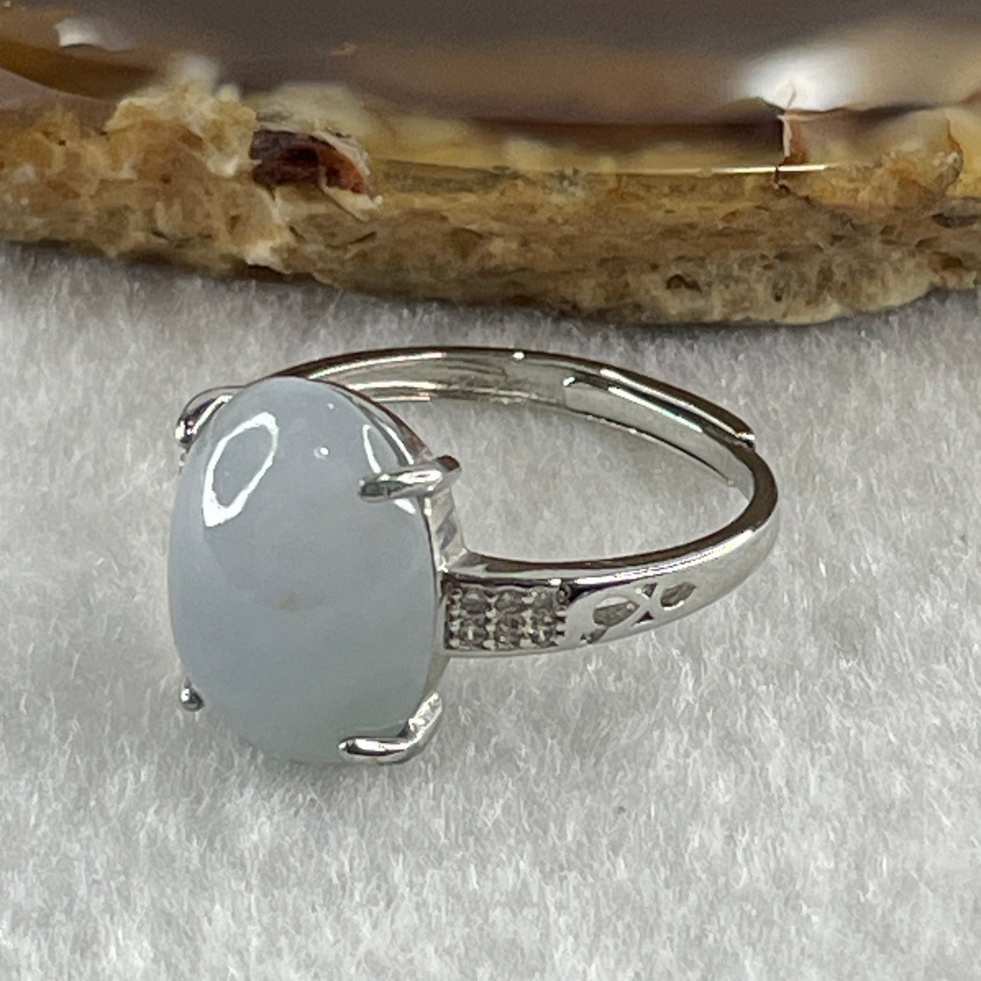 Type A Lavender Cabochon Jadeite in S925 Sliver Ring (Adjustable Size) 2.72g 13.6 by 10.4 by 6.0mm - Huangs Jadeite and Jewelry Pte Ltd