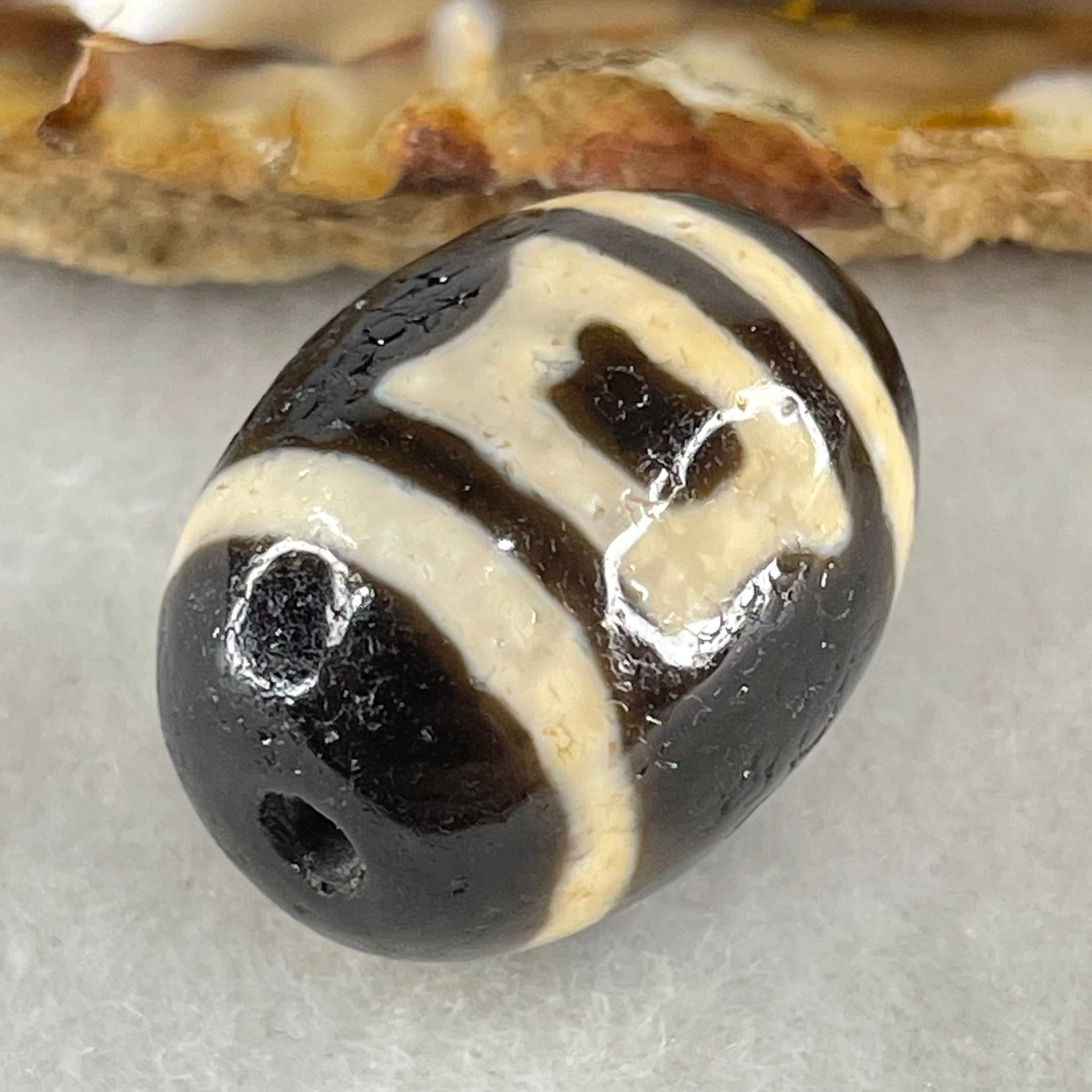 Natural Powerful Tibetan Old Oily Agate Sky Door Serenity 1 Eye Dzi Bead Heavenly Master (Tian Zhu) 一眼天诛 7.89g 20.6 by 16.4mm - Huangs Jadeite and Jewelry Pte Ltd