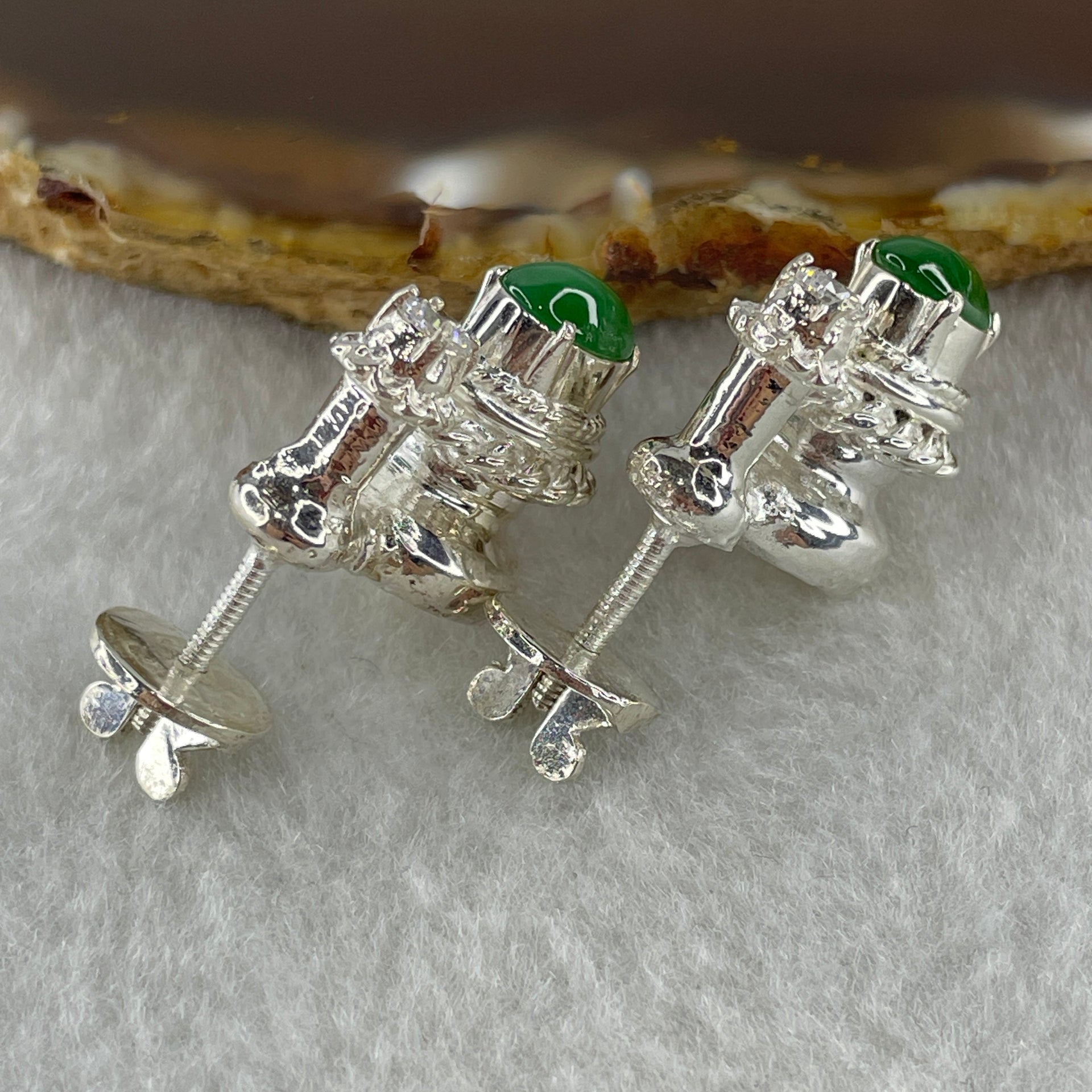 Type A Natural Full Old Mine Spicy Green Jadeite Cabochon 8.0 by 5.8 by 3.0mm Stone for Setting 17.46g (On Silver Earrings Mold) - Huangs Jadeite and Jewelry Pte Ltd