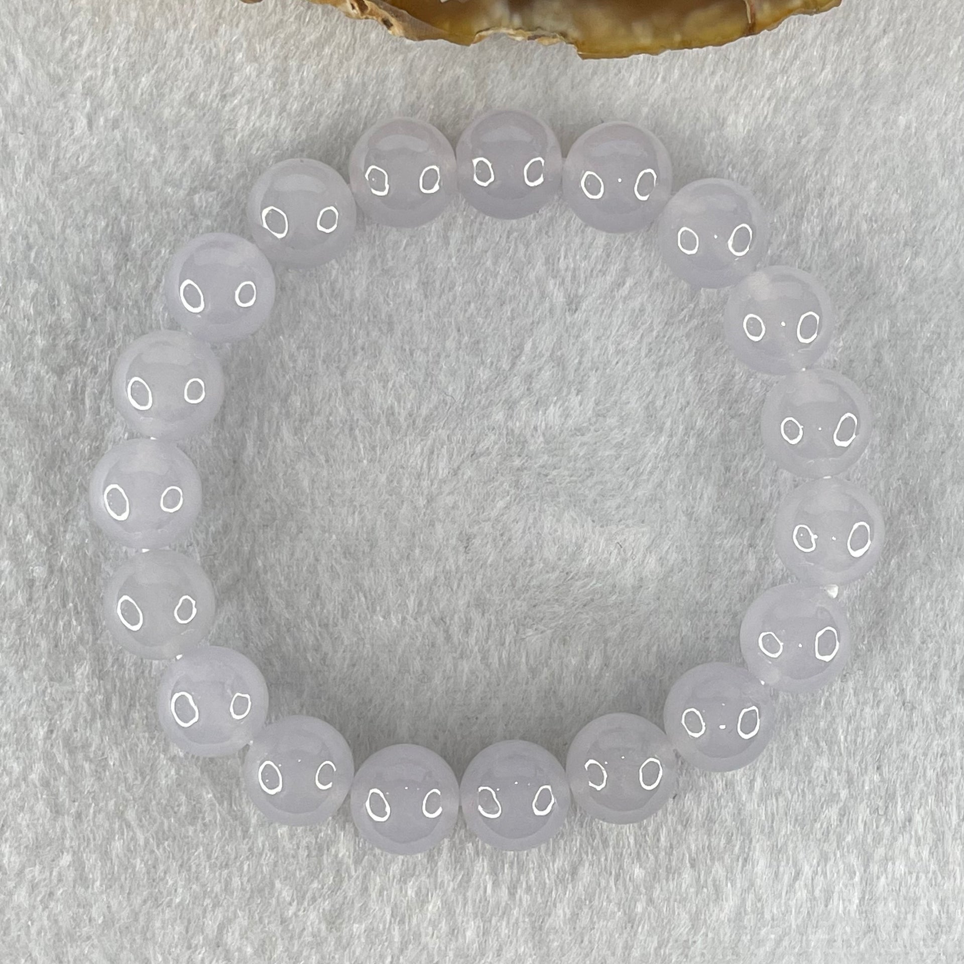 Type A Semi Icy Light Lavender Jadeite Bead Bracelet 32.70g 16cm 10.0mm 19 Beads - Huangs Jadeite and Jewelry Pte Ltd