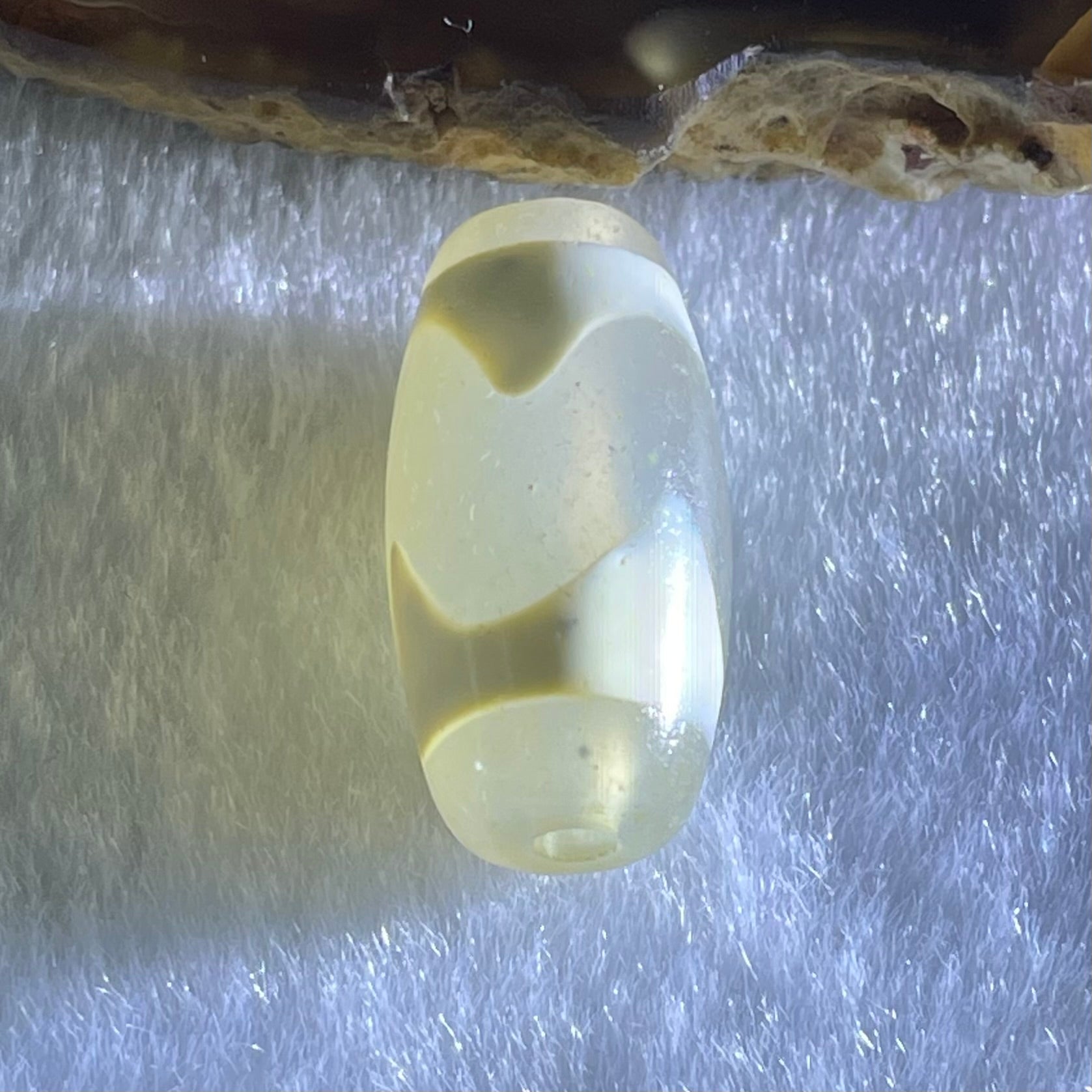 Natural Powerful Tibetan Old Oily Agate Tiger Tooth Daluo Dzi Bead Heavenly Master (Tian Zhu) 虎呀天诛 3.09g 20.2 by 10.3mm - Huangs Jadeite and Jewelry Pte Ltd