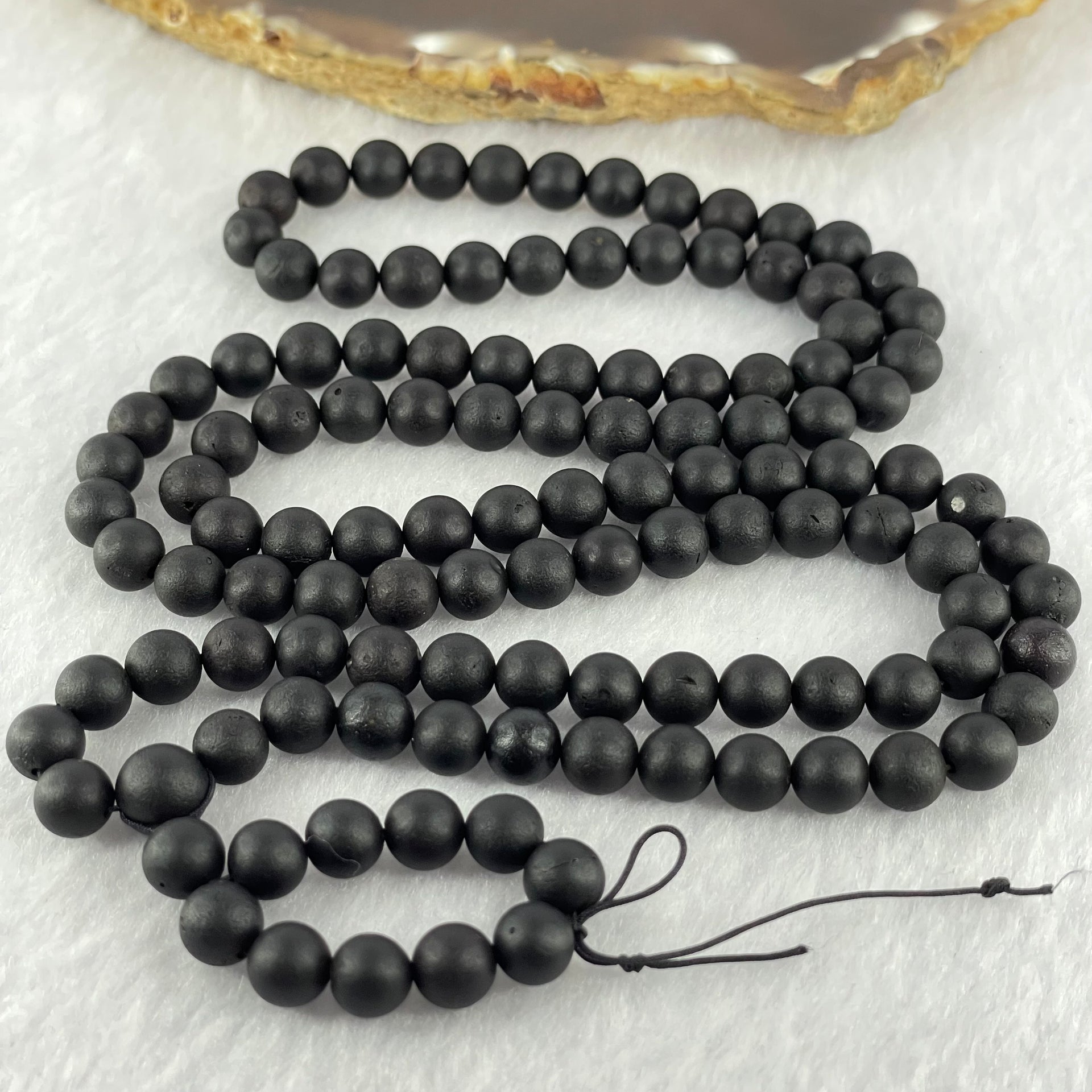 Natural Dark Matt Black Amber Beads Necklace 天然大黑天翁琥珀项链 20.87g 72cm 8.0mm 1 Beads 6.9mm 108 Beads - Huangs Jadeite and Jewelry Pte Ltd