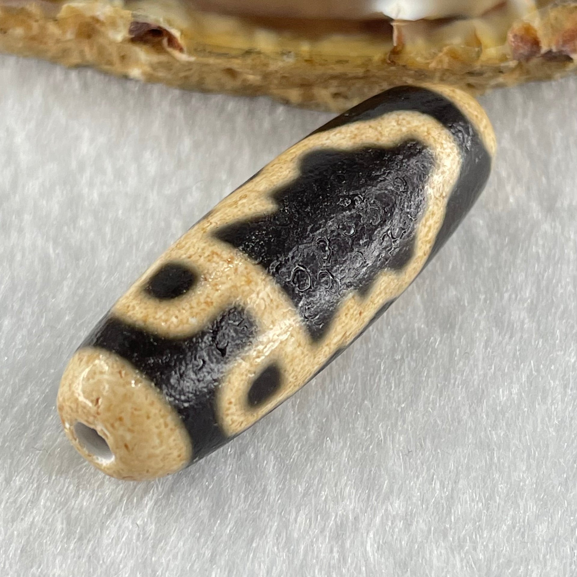 Natural Powerful Tibetan Old Oily Agate Full Body Zha Ji La Mu Female Cai Shen God of Fortune Zakiram Dzi Bead Heavenly Master (Tian Zhu) 扎基拉姆天珠 9.89g 38.7 by 13.0mm - Huangs Jadeite and Jewelry Pte Ltd