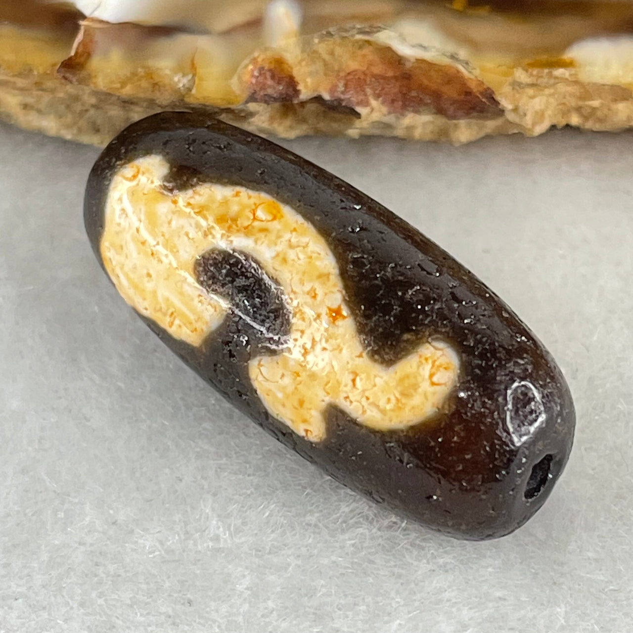 Natural Powerful Tibetan Old Oily Agate Green Tara Dzi Bead Heavenly Master (Tian Zhu) 绿度母天珠 6.23g 28.2 by 12.1mm - Huangs Jadeite and Jewelry Pte Ltd