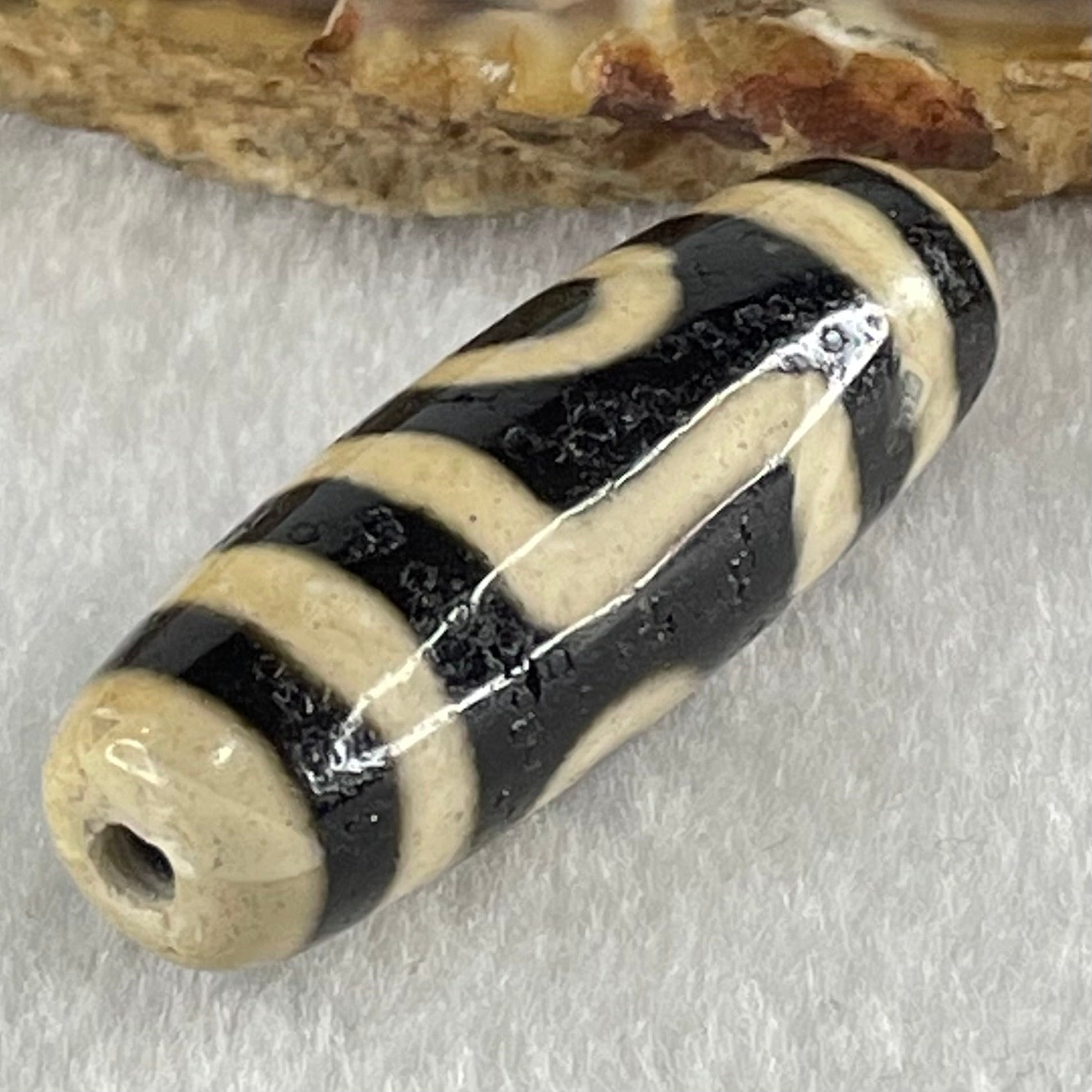 Natural Powerful Tibetan Old Oily Agate One Eye With Bodhi Tree Bead Heavenly Master (Tian Zhu) 10.08g 38.0 by 13.0mm - Huangs Jadeite and Jewelry Pte Ltd