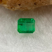 Natural Colombia Vivid Green Emerald (Beryl) Cut-Cornered Rectangular Step cut 0.41ct 4.1 by 4.0 by 2.6mm - Huangs Jadeite and Jewelry Pte Ltd