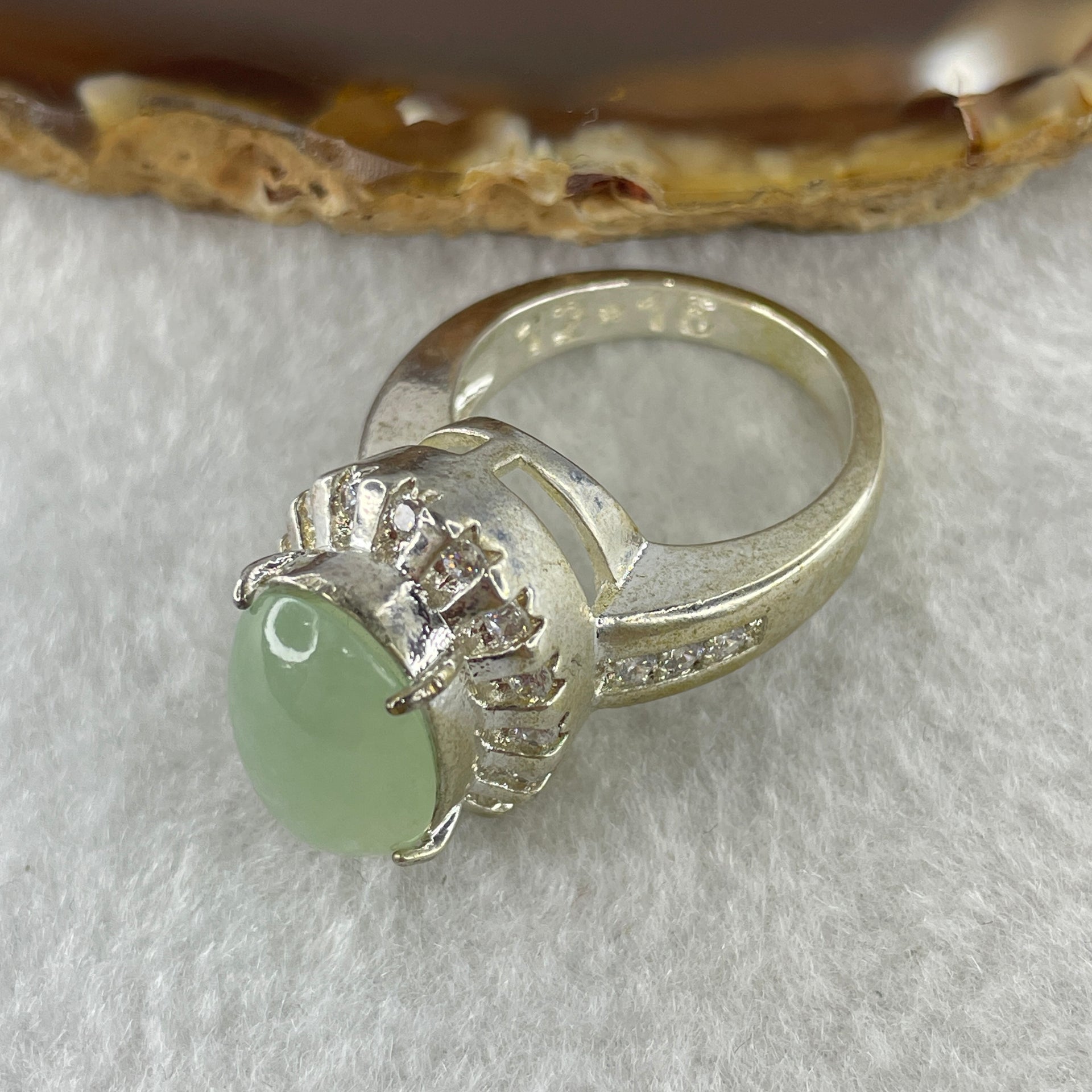 Type A Natural Light Green Jadeite Cabochon 15.2 by 10.8 by 5.0mm Stone for Setting 15.64g (On Silver Ring Mold) US 8.25 HK 18.3 - Huangs Jadeite and Jewelry Pte Ltd