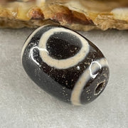 Natural Powerful Tibetan Old Oily Agate 1 Eye With Swastika Dzi Bead (Hotu Dzi) 4.58g 17.5 by 13.0mm - Huangs Jadeite and Jewelry Pte Ltd