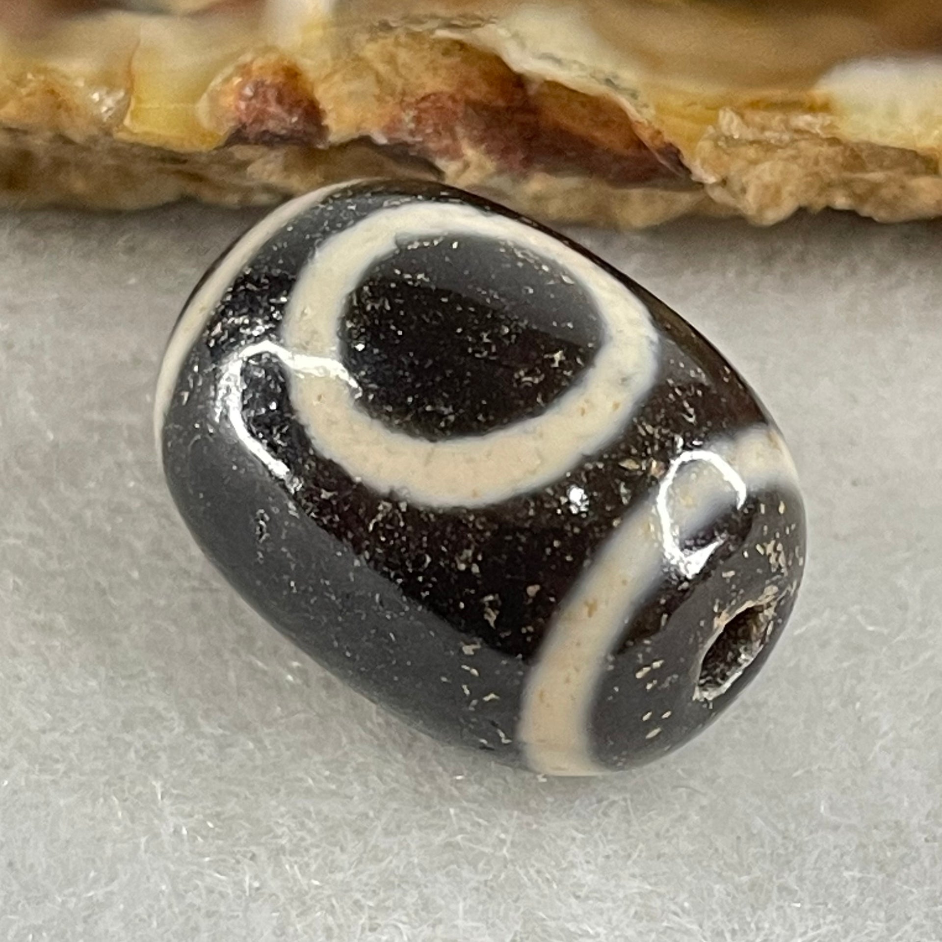 Natural Powerful Tibetan Old Oily Agate 1 Eye With Swastika Dzi Bead (Hotu Dzi) 4.58g 17.5 by 13.0mm - Huangs Jadeite and Jewelry Pte Ltd