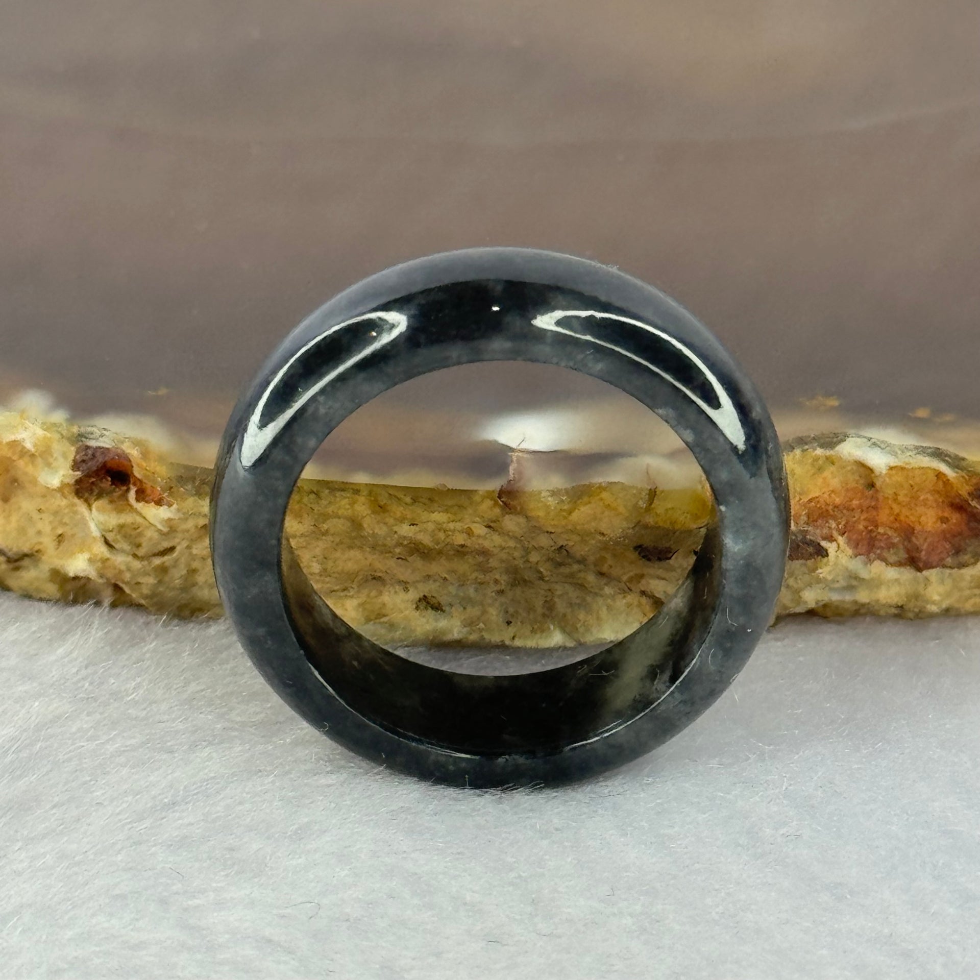 Type A Black Wuji Jadeite Ring 4.19g 7.2 by 3.4mm US8.25 HK18 - Huangs Jadeite and Jewelry Pte Ltd