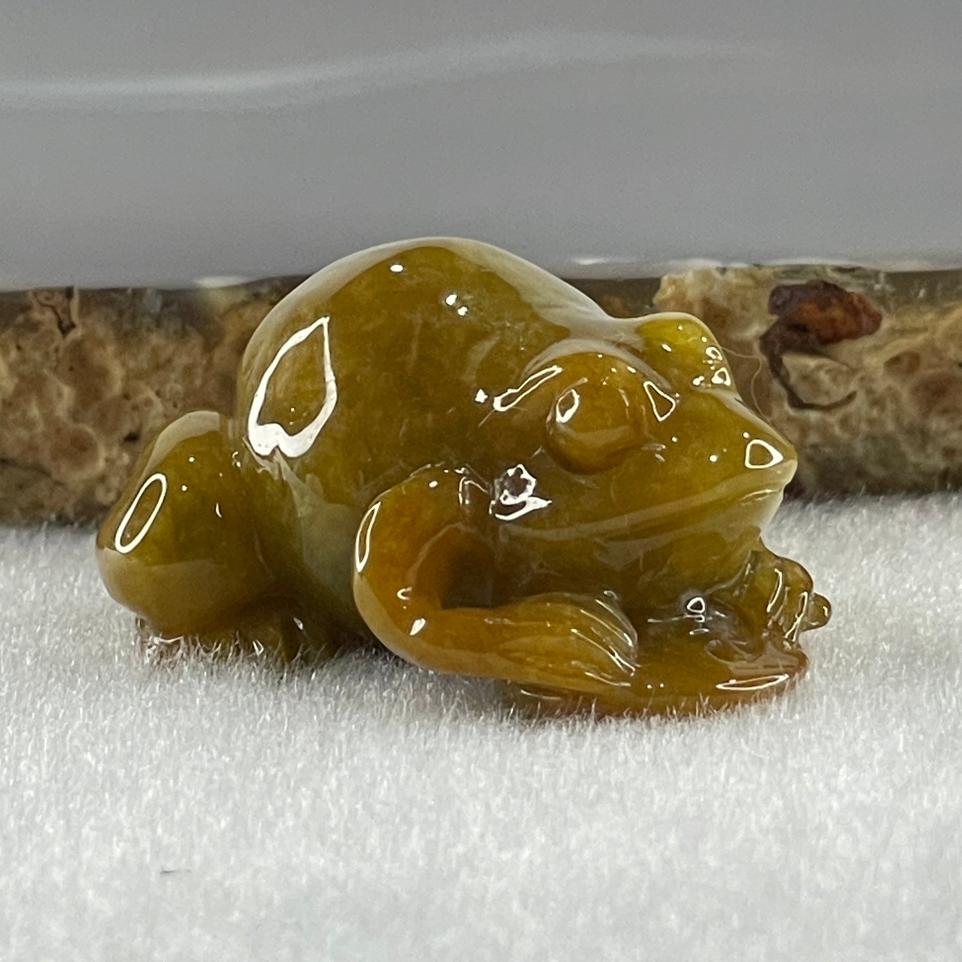 Natural Type A Yellow Jadeite Frog Pendant Charm 18.93g 31.7 by 26.4 by 16.9mm - Huangs Jadeite and Jewelry Pte Ltd