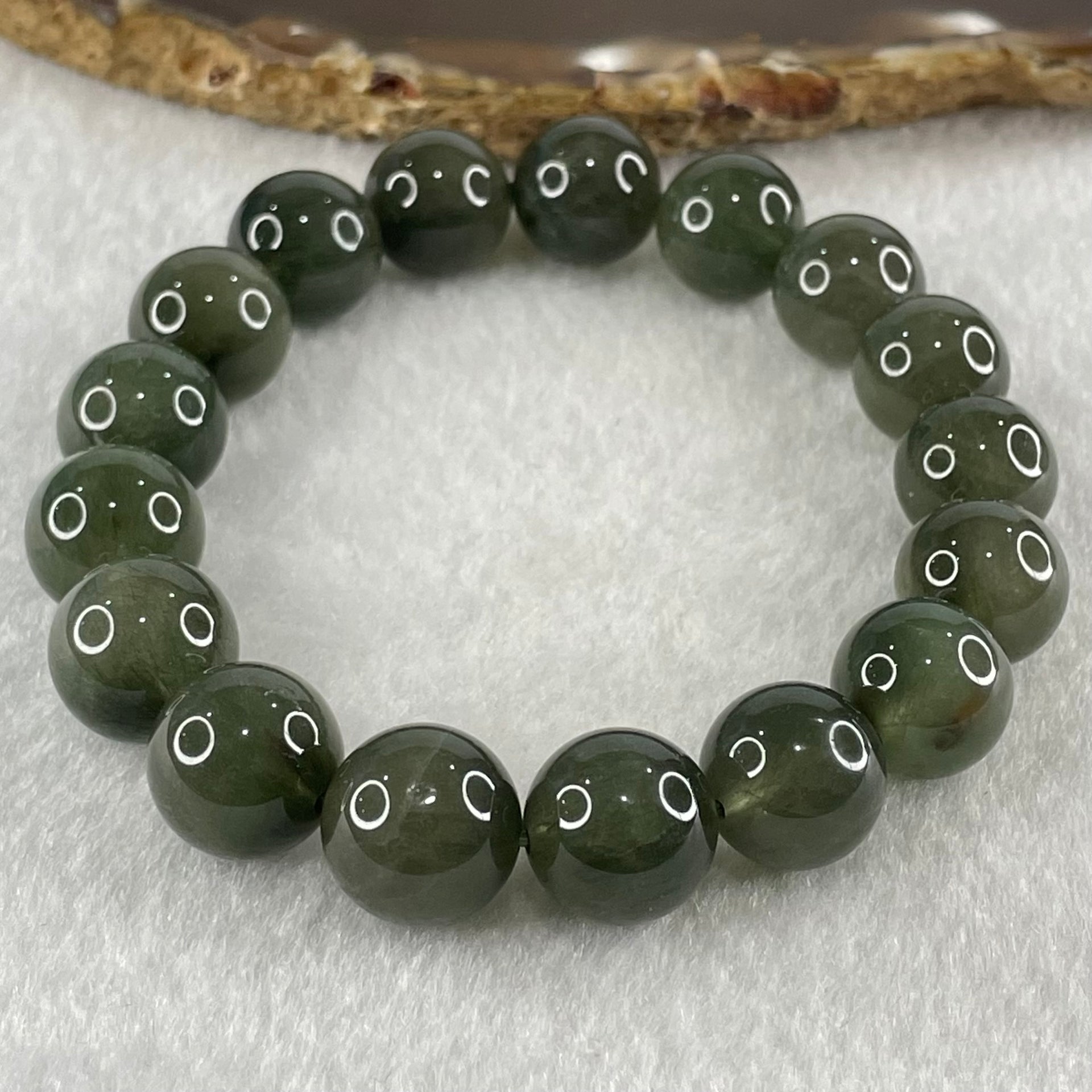 Good Grade Natural Cats Eye Green Rutilated Quartz Beads Bracelet 45.55g 18.5cm 12.7mm 17 Beads - Huangs Jadeite and Jewelry Pte Ltd