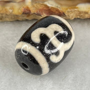 Natural Powerful Tibetan Old Oily Black White Agate Green Tara Dzi Bead Heavenly Master (Tian Zhu) 绿度母天珠 4.99g 17.9 by 13.4mm - Huangs Jadeite and Jewelry Pte Ltd