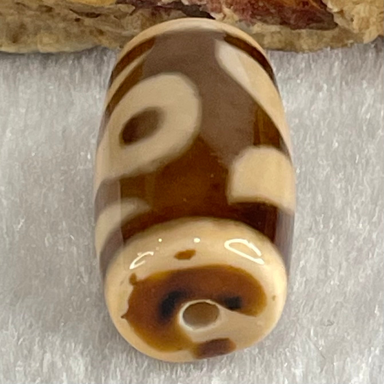 Natural Powerful Tibetan Old Oily Agate Patina Guiren Tairen Human Dzi Bead Totem Amulet Heavenly Master (Tian Zhu) 贵人天诛 4.91g 20.7 by 11.8mm - Huangs Jadeite and Jewelry Pte Ltd