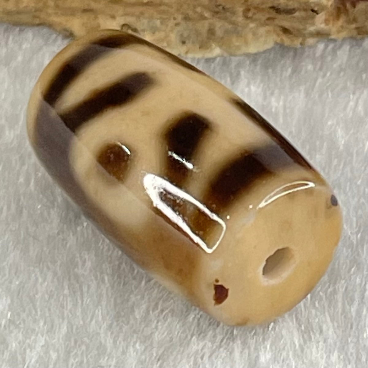 Natural Powerful Tibetan Old Oily Agate Patina Guiren Tairen Human Dzi Bead Totem Amulet Heavenly Master (Tian Zhu) 贵人天诛 4.60g 19.7 by 11.4mm - Huangs Jadeite and Jewelry Pte Ltd
