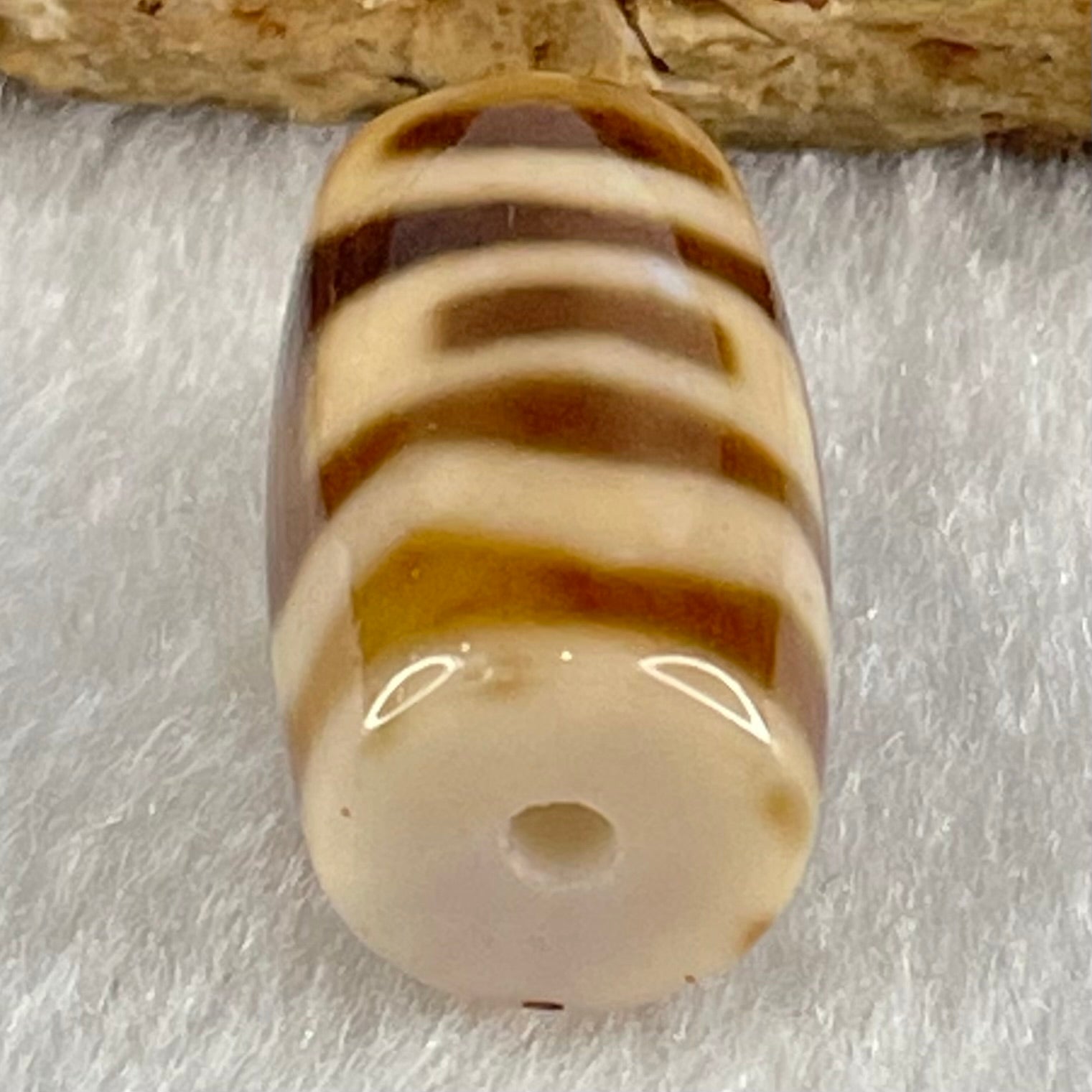 Natural Powerful Tibetan Old Oily Agate Sky Door Serenity 1 Eye Dzi Bead Heavenly Master (Tian Zhu) 一眼天门天诛 4.86g 20.4 by 11.7mm - Huangs Jadeite and Jewelry Pte Ltd