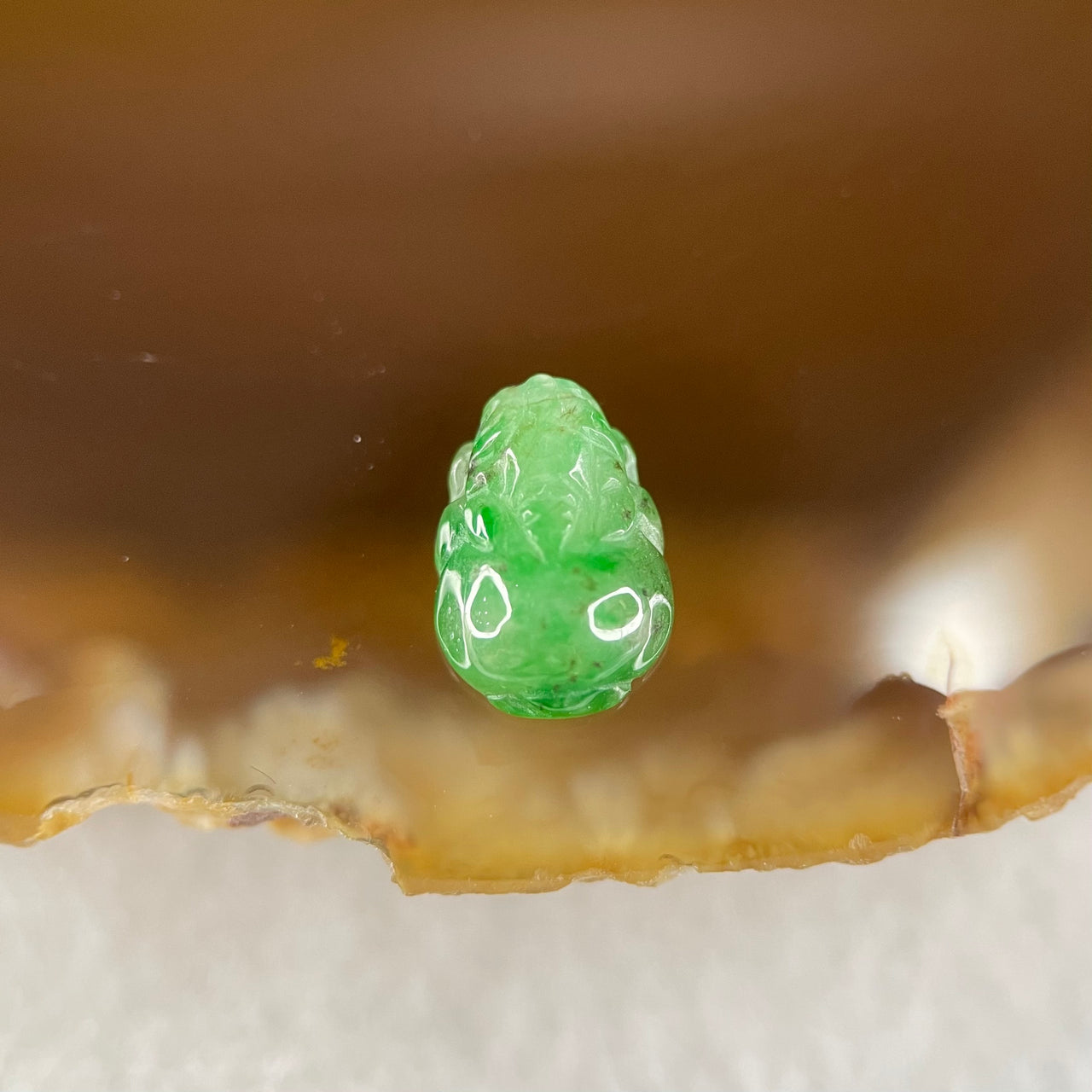 Type A Old Mine Spicy Green Jadeite Pixiu Stone For Setting 0.36g 9.1 by 6.4 by 3.2mm - Huangs Jadeite and Jewelry Pte Ltd