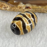 Natural Powerful Tibetan Old Oily Agate Double Tiger Tooth Daluo Dzi Bead Heavenly Master (Tian Zhu) 双虎呀天诛 5.38g 19.2 by 14.1mm - Huangs Jadeite and Jewelry Pte Ltd