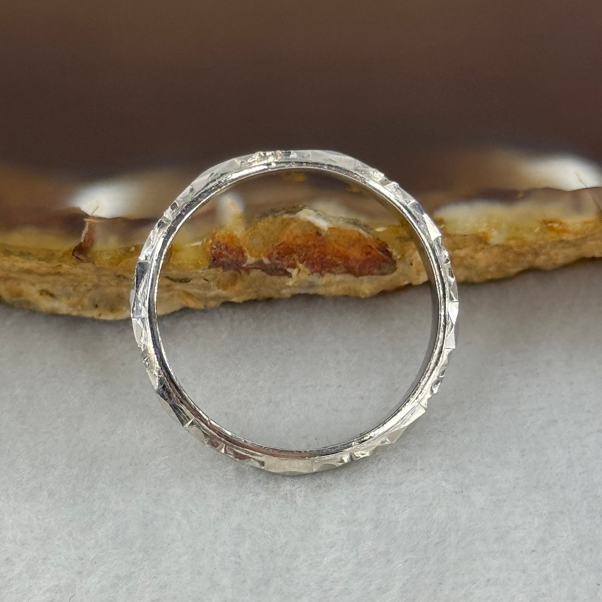 (Pre-Love) PLAT Platinum Ring 4.11g Inner Diameter 18.9mm Thickness 2.9 by 1.6mm US8.9mm HK19.5 - Huangs Jadeite and Jewelry Pte Ltd