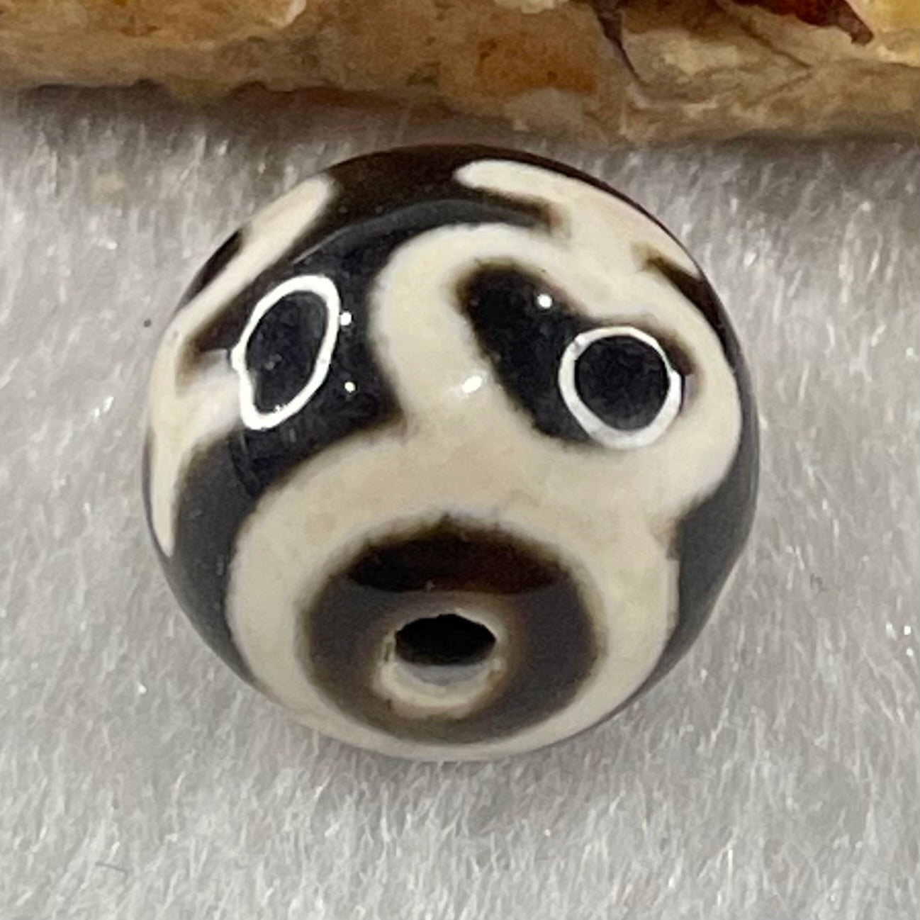 Natural Powerful Tibetan Old Oily Agate 4 Nectar Vessel Dzi Bead Heavenly Master (Tian Zhu) 花蜜容器天珠 1.44g 10.0 by 10.2mm - Huangs Jadeite and Jewelry Pte Ltd