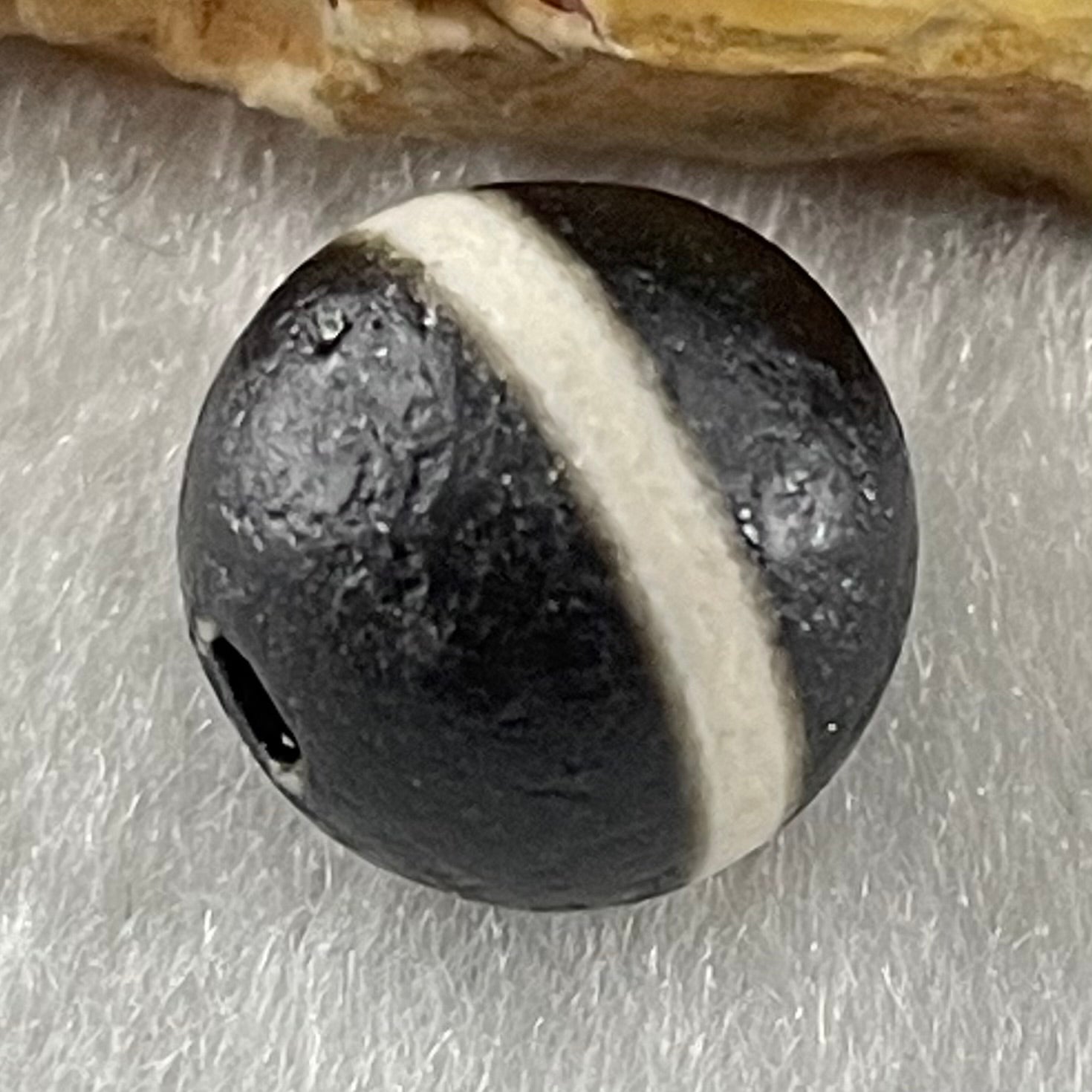 Natural Powerful Tibetan Old Oily Agate 1 Lines Dzi Bead Heavenly Master (Tian Zhu) 1.43g 10.0 by 10.4mm - Huangs Jadeite and Jewelry Pte Ltd