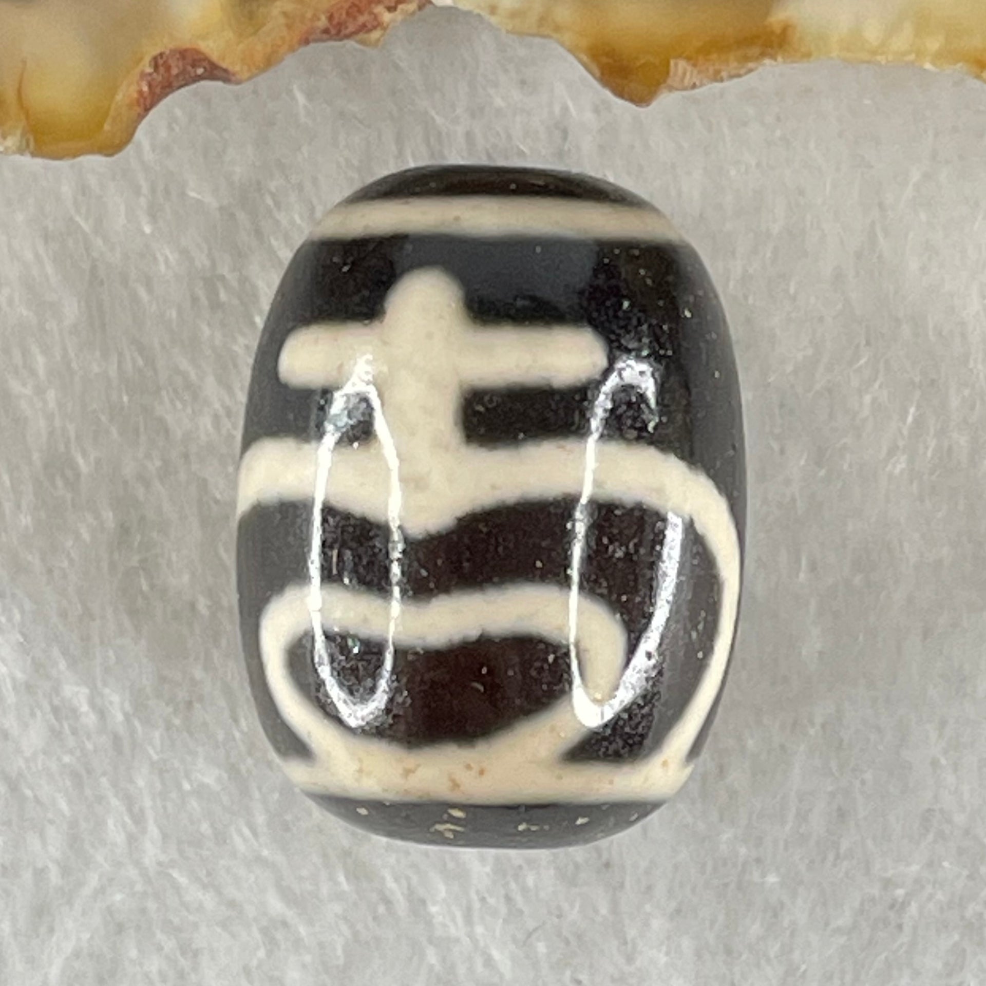 Natural Powerful Tibetan Old Oily Agate Double Nectar Vessel Dzi Bead Heavenly Master (Tian Zhu) 花蜜容器眼天珠 4.59g 17.2 by 13.2mm - Huangs Jadeite and Jewelry Pte Ltd