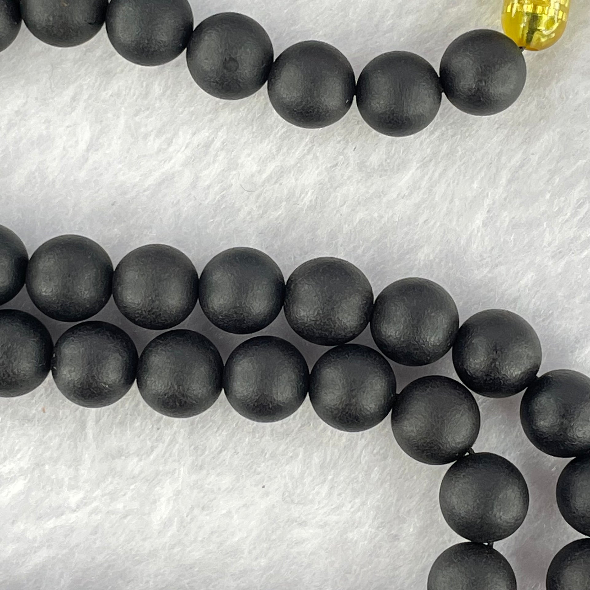 Natural Dark Matt Black Amber Beads Necklace 天然大黑天翁琥珀项链 14.98g 44cm 7.7mm 60 Beads - Huangs Jadeite and Jewelry Pte Ltd