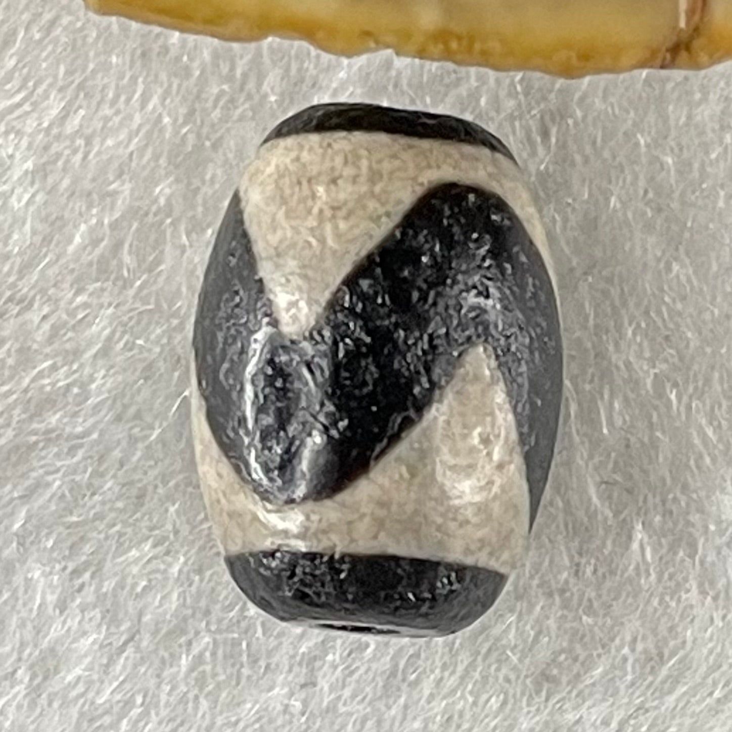 Natural Powerful Tibetan Old Oily Agate Tiger Tooth Daluo Dzi Bead Heavenly Master (Tian Zhu) 2.04g 14.1 by 10.0mm - Huangs Jadeite and Jewelry Pte Ltd