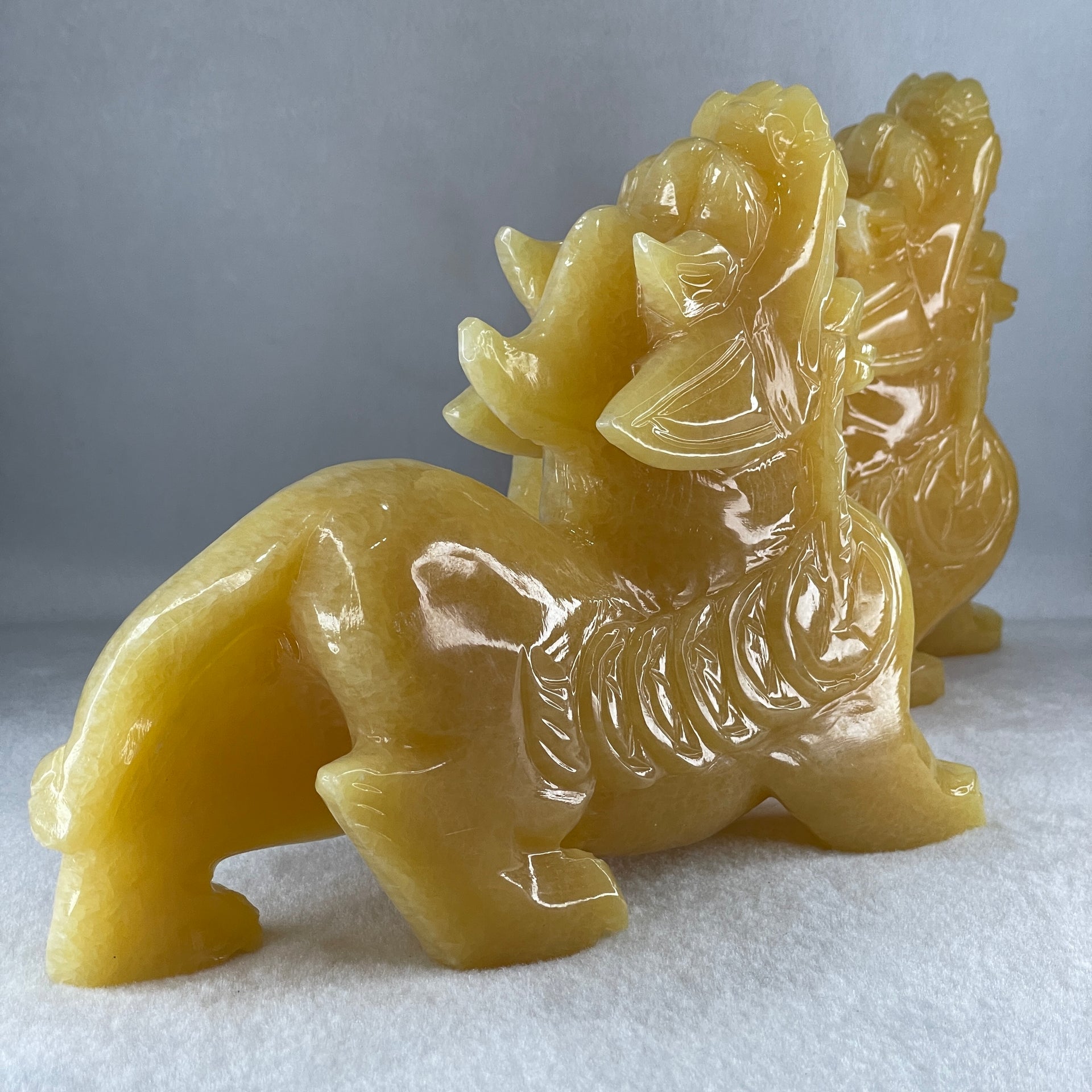 Natural Yellow Calcite Pixiu Display Pair 4085.7g 205.0 by 59.3 by 165.0mm - Huangs Jadeite and Jewelry Pte Ltd