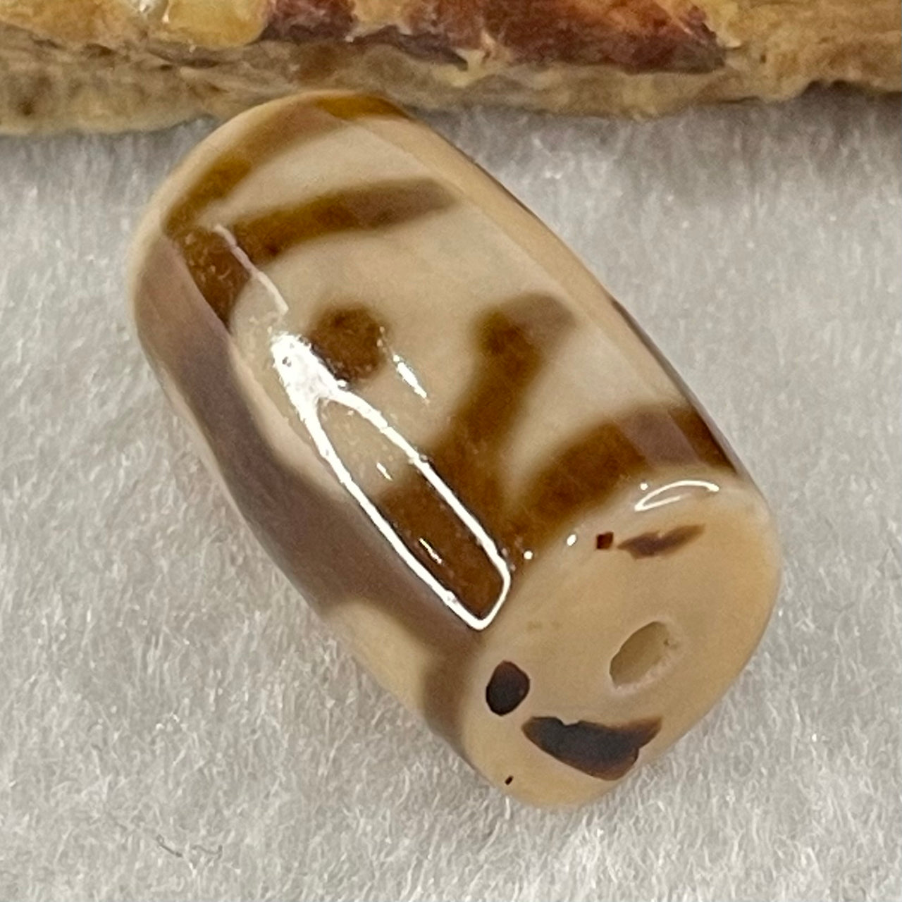 Natural Powerful Tibetan Old Oily Agate Patina Guiren Tairen Human Dzi Bead Totem Amulet Heavenly Master (Tian Zhu) 贵人天诛 4.54g 18.9 by 11.7mm - Huangs Jadeite and Jewelry Pte Ltd