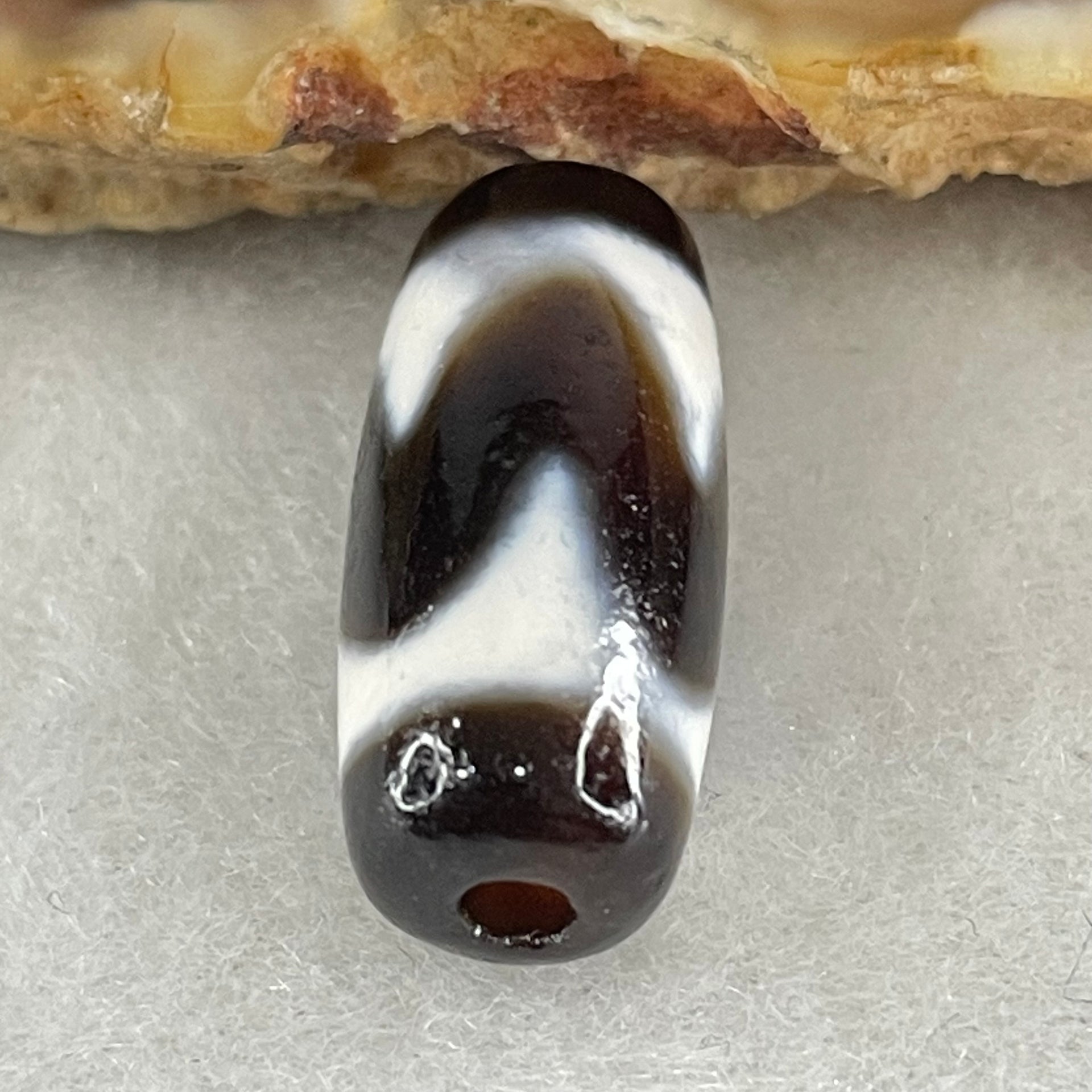 Natural Powerful Tibetan Old Oily Agate Tiger Tooth Daluo Dzi Bead Heavenly Master (Tian Zhu) 2.47g 20.3 by 8.9mm - Huangs Jadeite and Jewelry Pte Ltd
