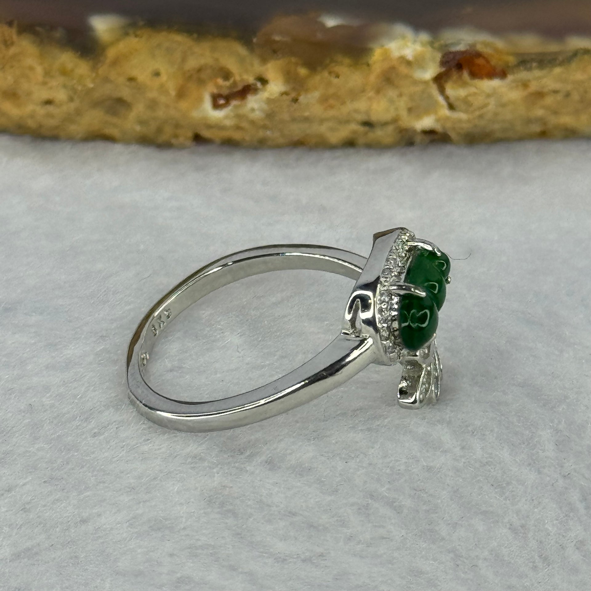 Type A Icy Green Omphasite Jadeite Peapod and Leave with Crystals in S925 Sliver Ring (Adjustable Size) 1.87g 9.1 by 4.1 by 2.5mm - Huangs Jadeite and Jewelry Pte Ltd