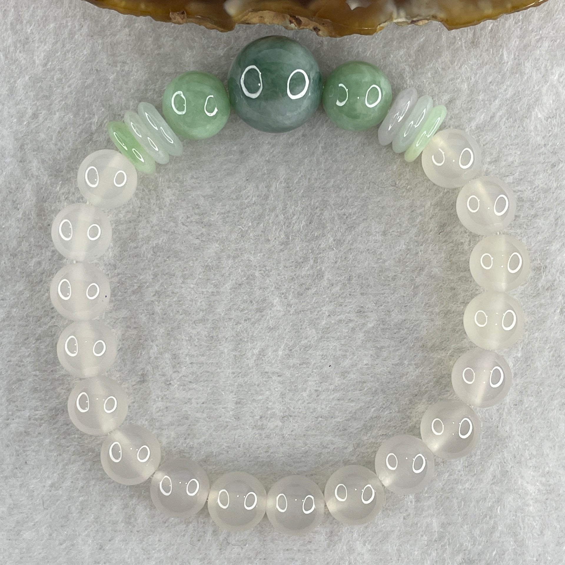 Natural Type A Green Jadeite with White Agate Beads and Donut Bracelet 22.26g 15cm 13.3mm 1Bead - 9.7mm 2 Beads - 8.3mm 17Beads - Huangs Jadeite and Jewelry Pte Ltd