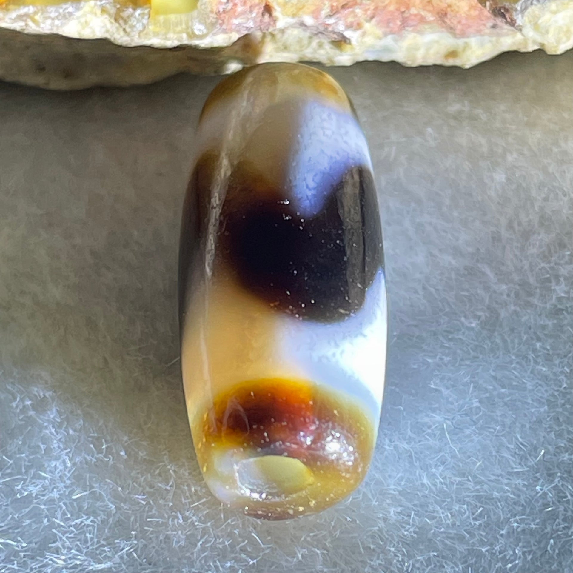 Natural Powerful Tibetan Old Oily Agate Tiger Tooth Daluo Dzi Bead Heavenly Master (Tian Zhu) 2.20g 20.2 by 6.5mm - Huangs Jadeite and Jewelry Pte Ltd