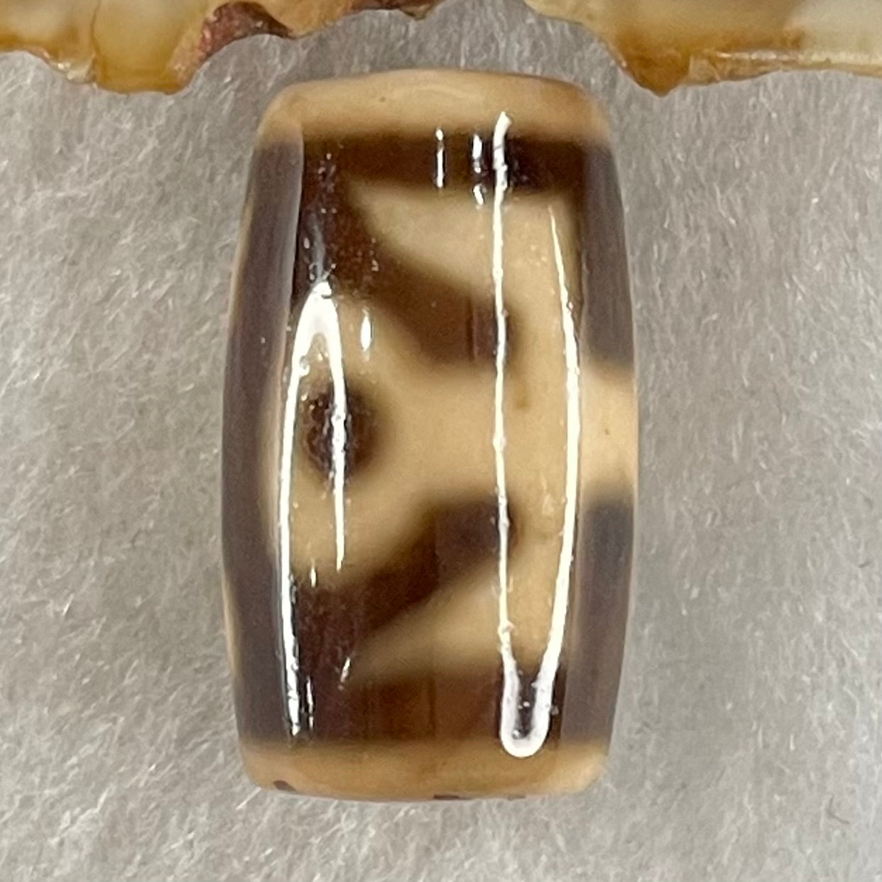Natural Powerful Tibetan Old Oily Agate Patina Guiren Tairen Human Dzi Bead Totem Amulet Heavenly Master (Tian Zhu) 贵人天诛 4.67g 19.9 by 11.7mm - Huangs Jadeite and Jewelry Pte Ltd