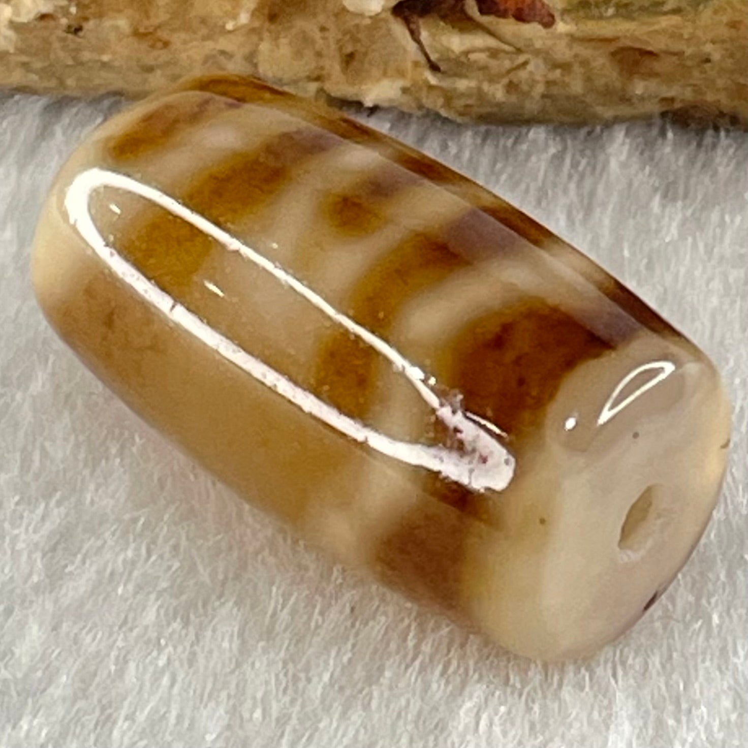 Natural Powerful Tibetan Old Oily Agate Sky Door Serenity 1 Eye Dzi Bead Heavenly Master (Tian Zhu) 一眼天门天诛 4.85g 20.4 by 11.7mm - Huangs Jadeite and Jewelry Pte Ltd