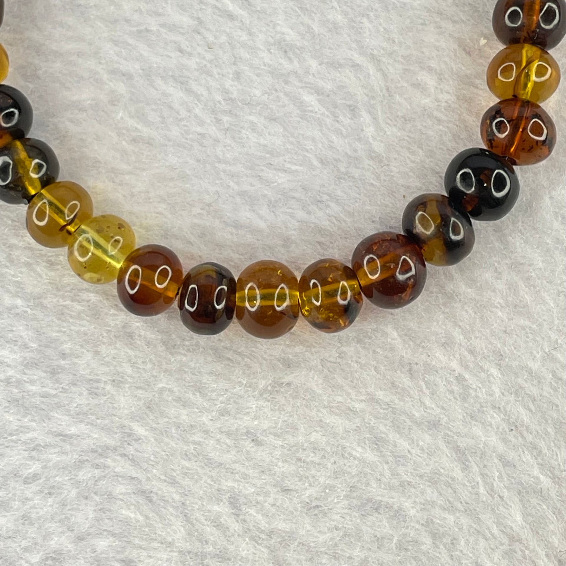 Natural Mixed Color Amber Beads Bracelet 天然琥珀手链 6.51g 16.5cm 7.8mm 32 Beads - Huangs Jadeite and Jewelry Pte Ltd
