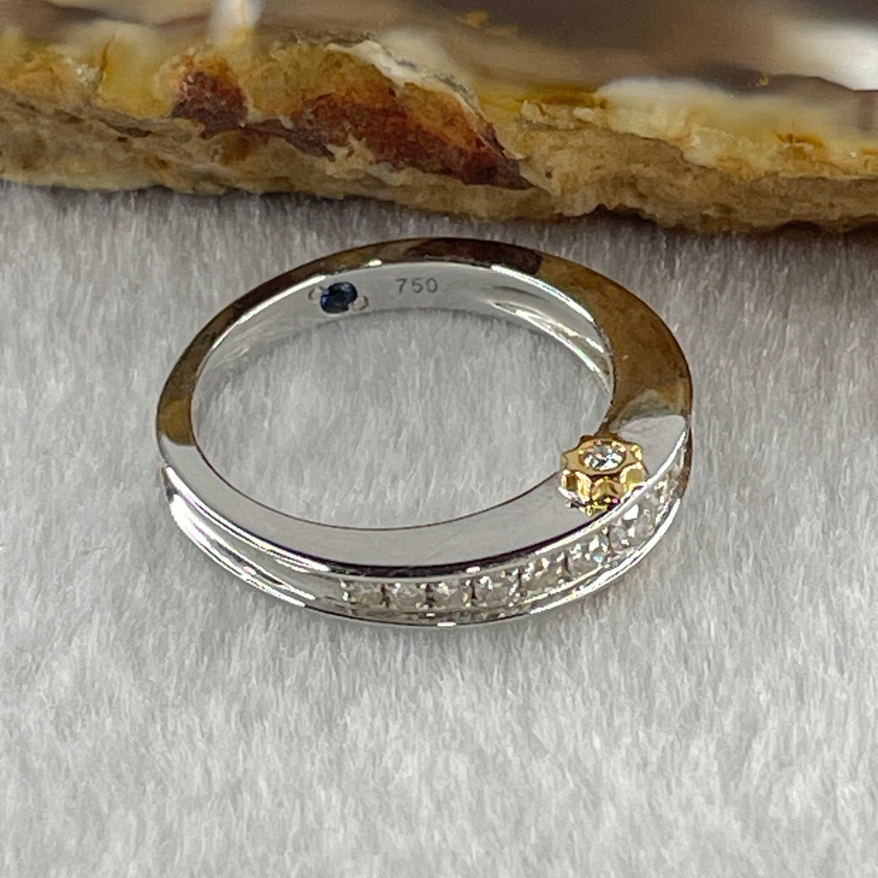 Pre-Love Gold Heart Celestial 18K 750 White Gold with Natural Diamonds Ring 3.40g US4.75 HK10 (Extra 3% for Credit Card included) - Huangs Jadeite and Jewelry Pte Ltd